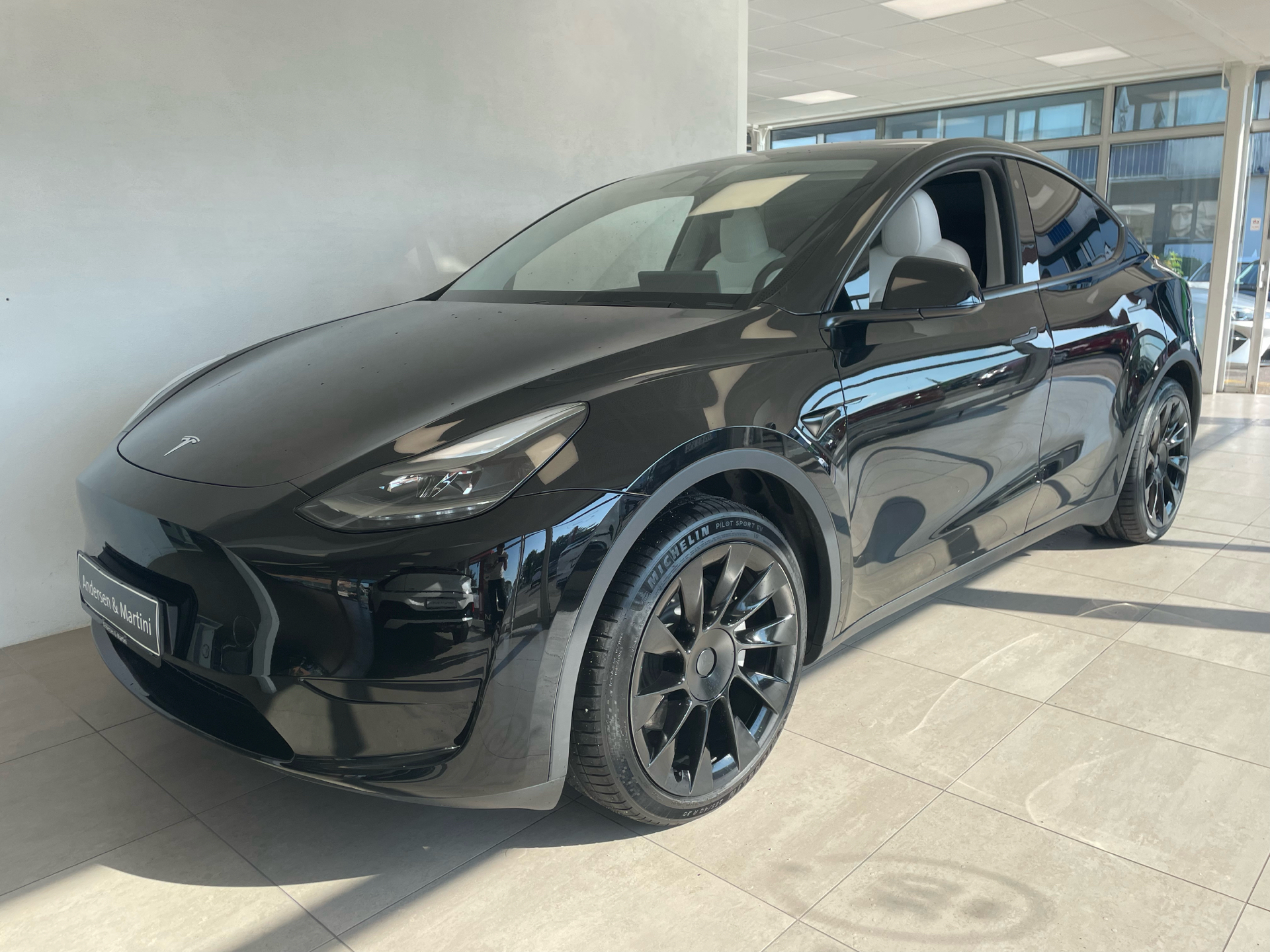 Billede af Tesla Model Y EL RWD 299HK 5d Aut.