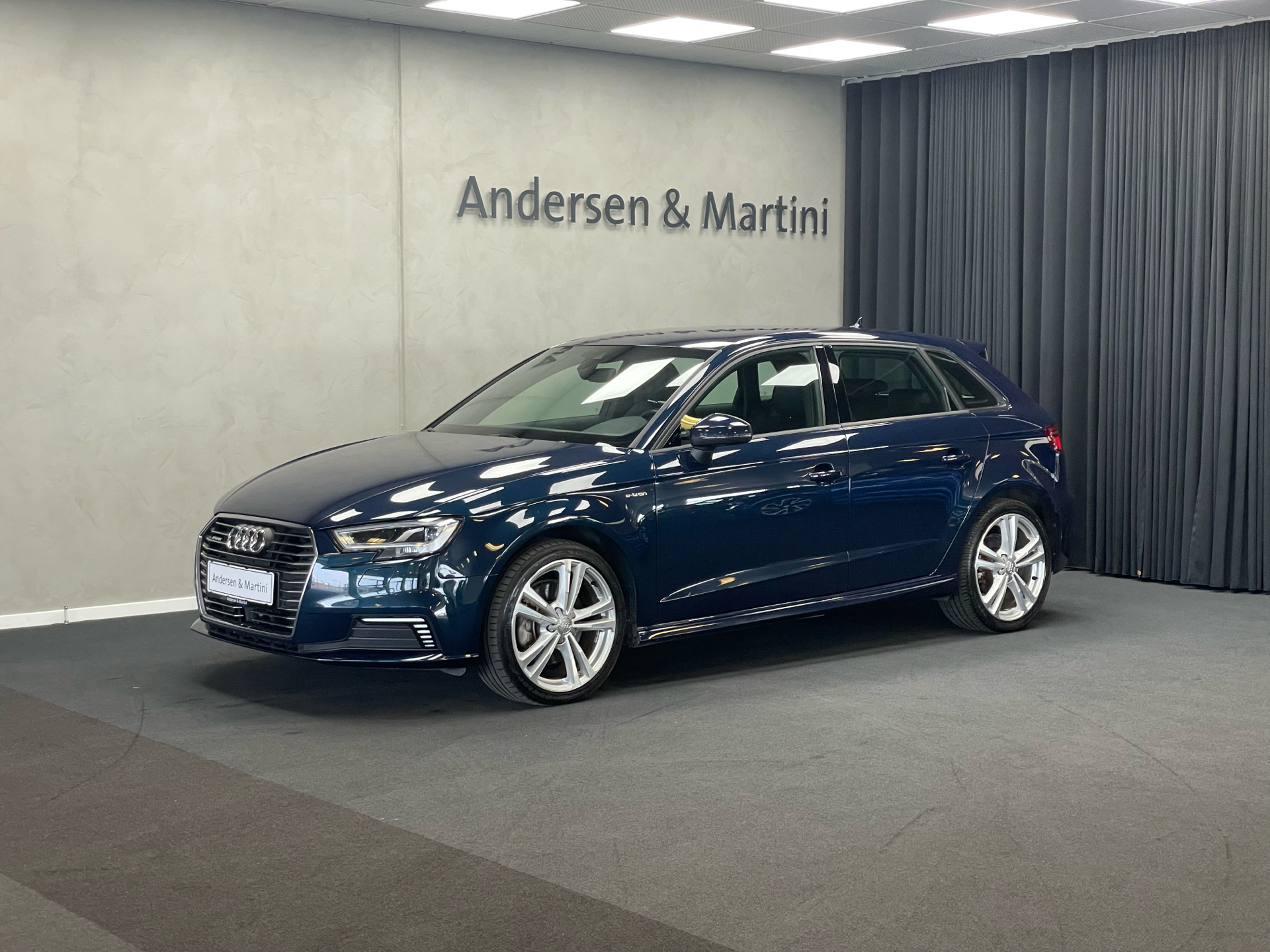 Billede af Audi A3 Sportback 1,4 E-tron  Plugin-hybrid Ambiente S Tronic 204HK 5d 6g Aut.