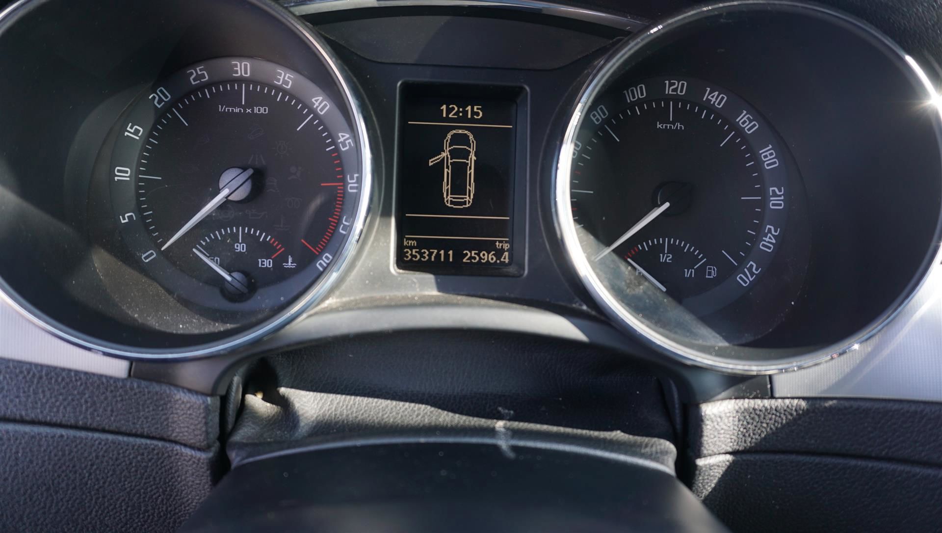 Billede af Skoda Superb 2,0 TDI Common Rail DPF Elegance DSG 170HK 5d 6g Aut.