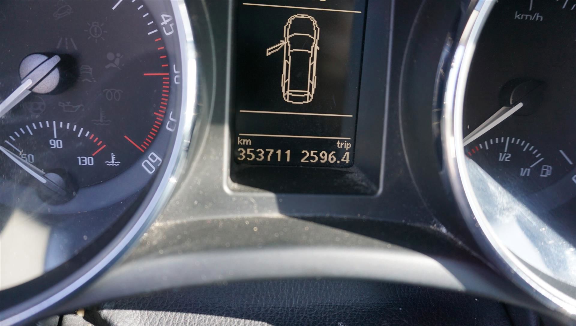 Billede af Skoda Superb 2,0 TDI Common Rail DPF Elegance DSG 170HK 5d 6g Aut.