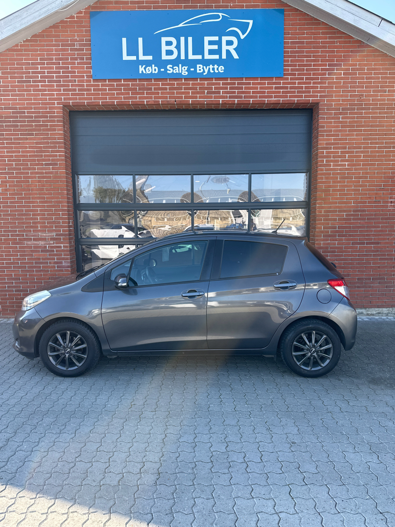 Billede af Toyota Yaris 1,3 VVT-I T2 Touch 100HK 5d 6g