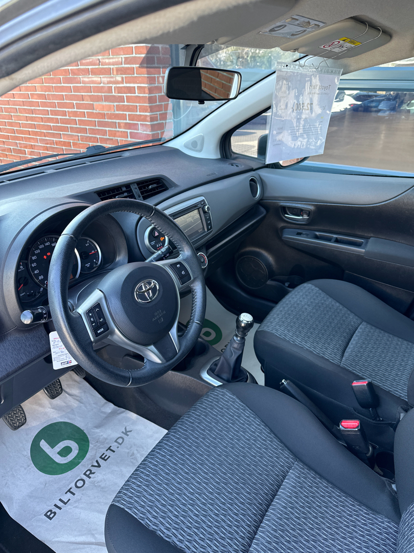 Billede af Toyota Yaris 1,3 VVT-I T2 Touch 100HK 5d 6g