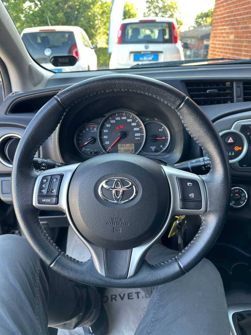 Billede af Toyota Yaris 1,3 VVT-I T2 Touch 100HK 5d 6g