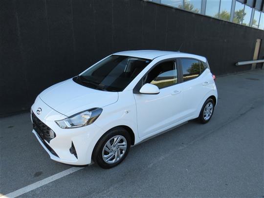 Hyundai i10 1,0 Essential 67HK 5d