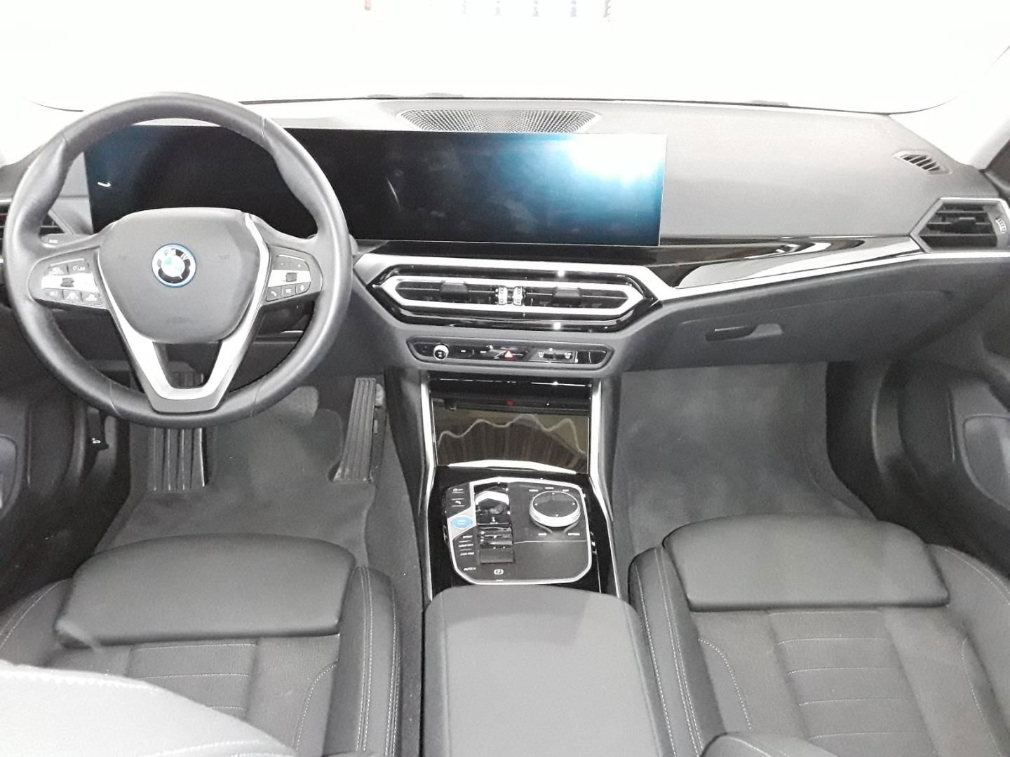 BMW i4 2023