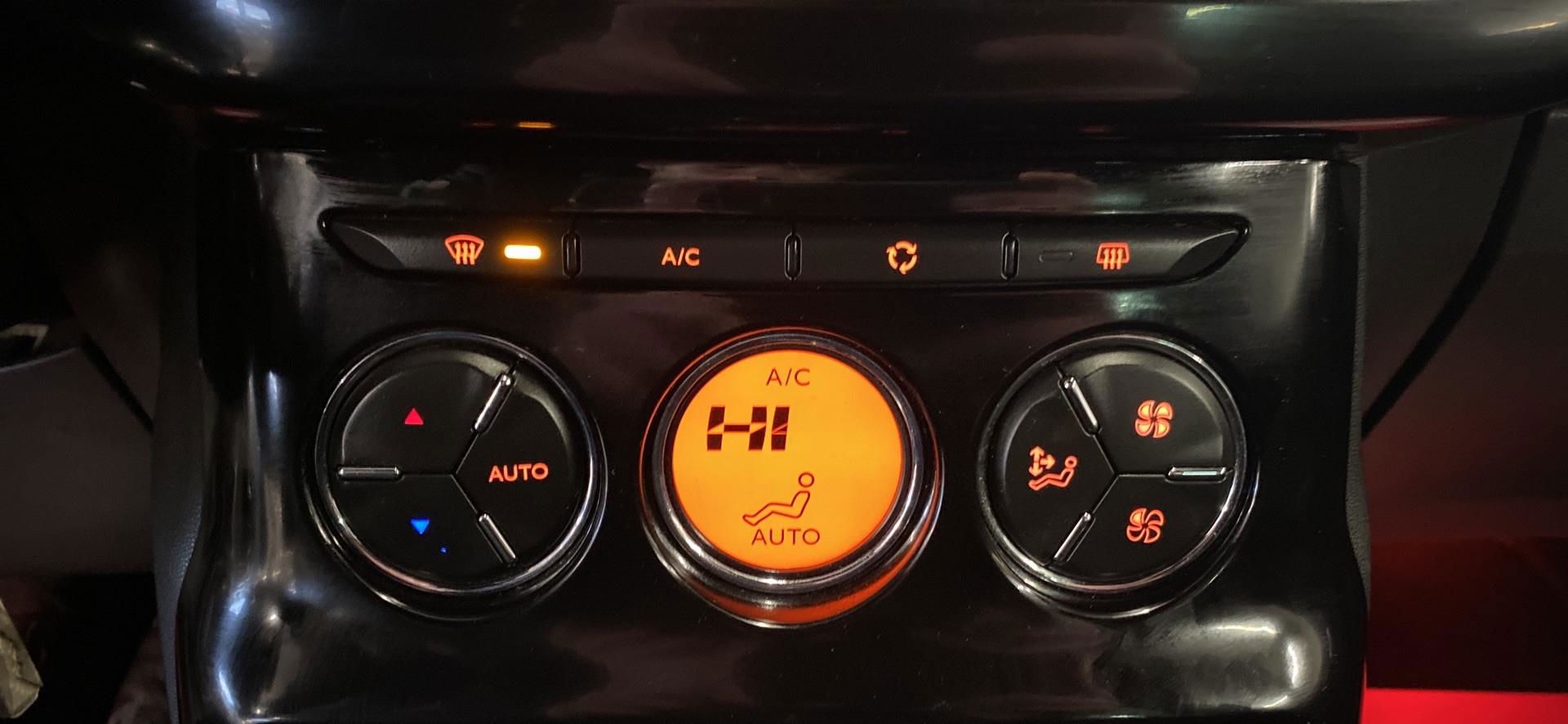 Billede af Citroën DS3 1,6 HDi FAP Dstyle 92HK 3d