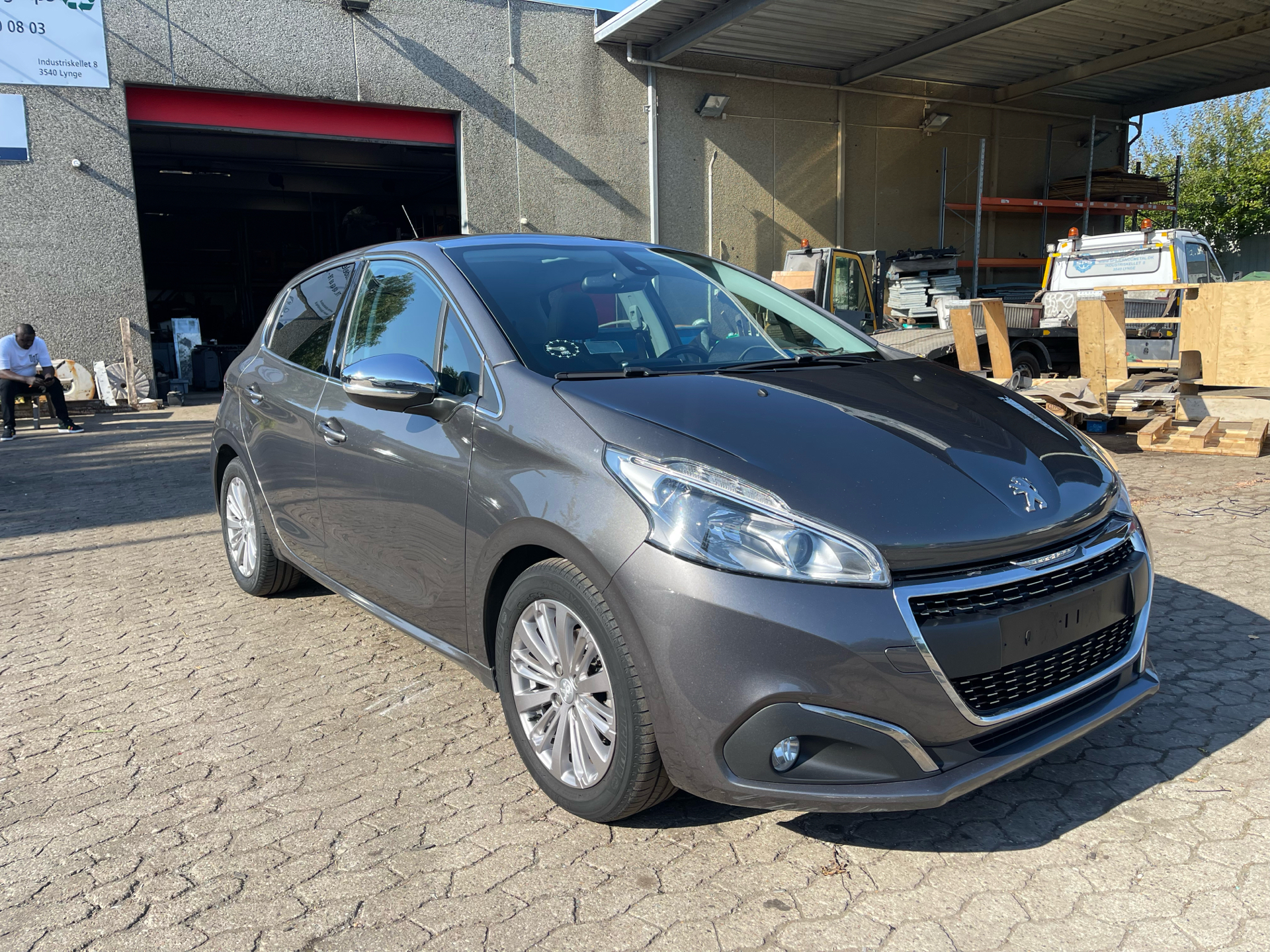 Billede af Peugeot 208 1,2 e-THP Allure 110HK 5d