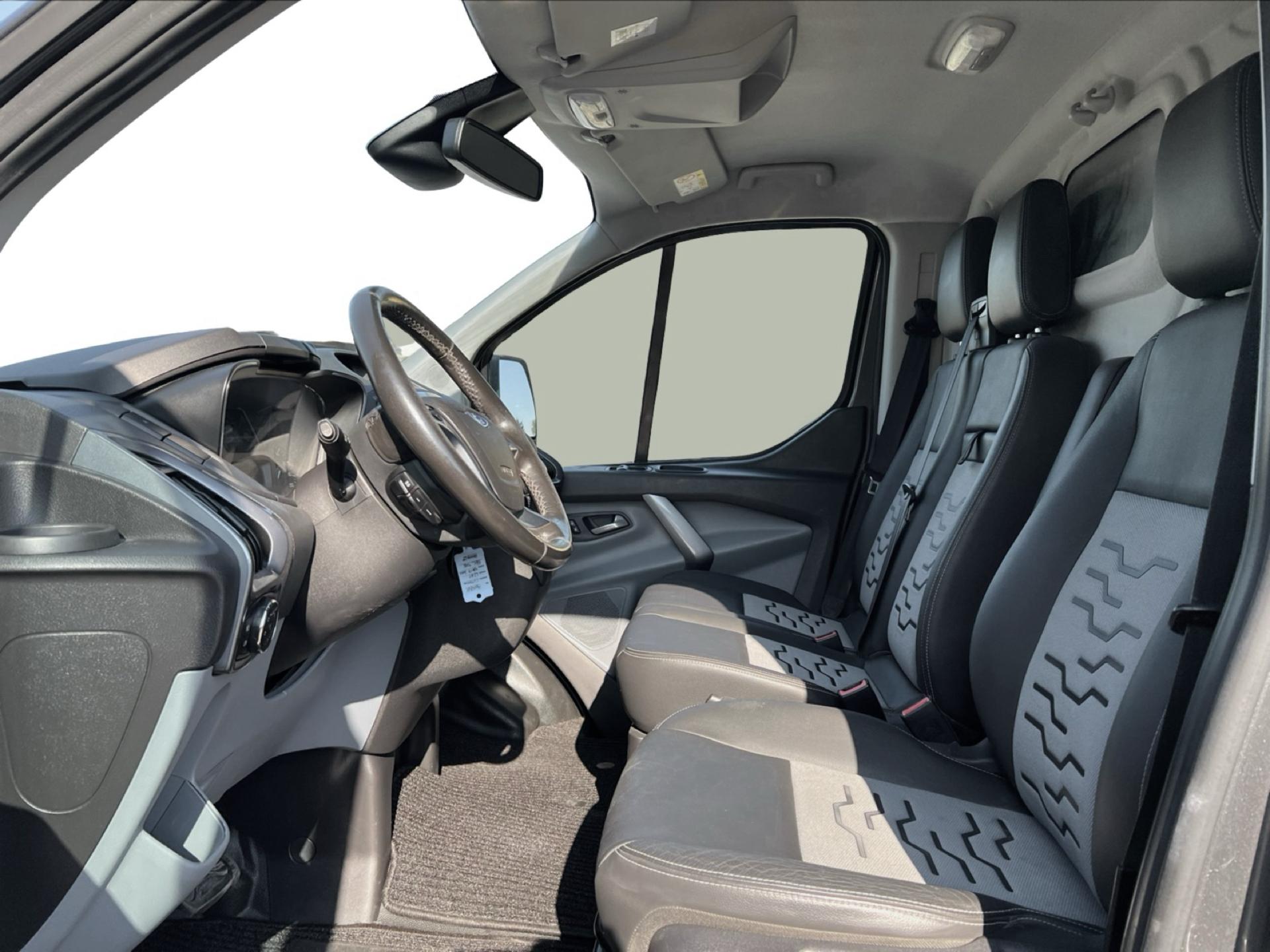 Billede af Ford Transit Custom 290 L2H1 2,0 TDCi Sport 170HK Van 6g Aut.