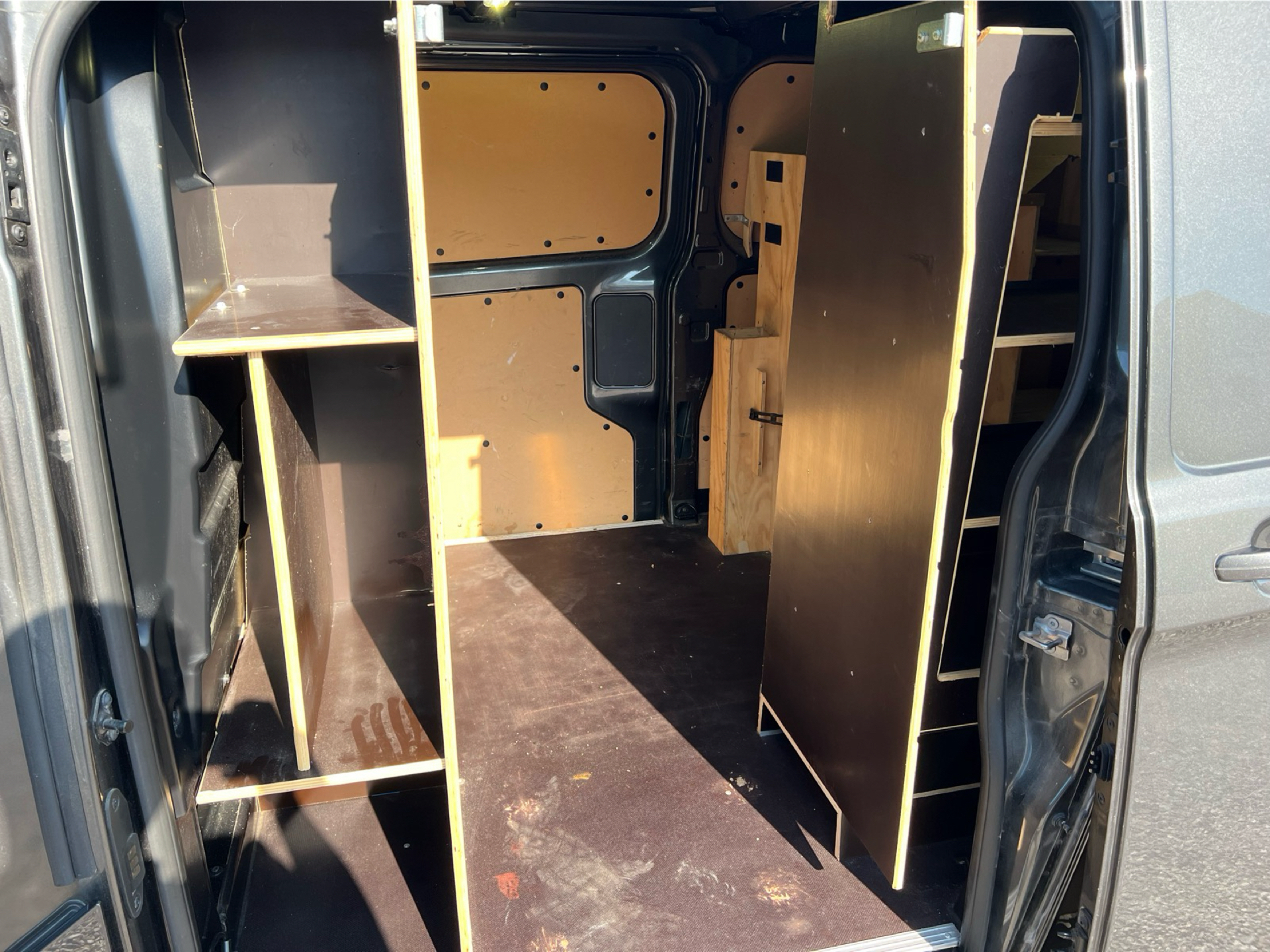 Billede af Ford Transit Custom 290 L2H1 2,0 TDCi Sport 170HK Van 6g Aut.