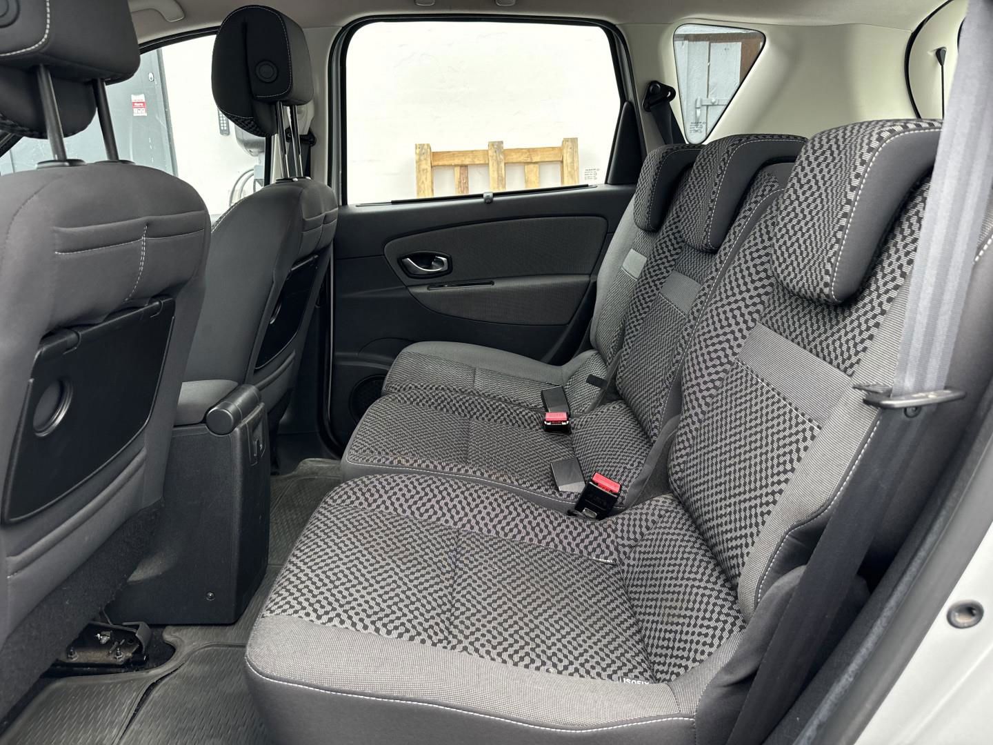 Billede af Renault Scénic 1,5 DCI FAP Authentique 110HK 6g