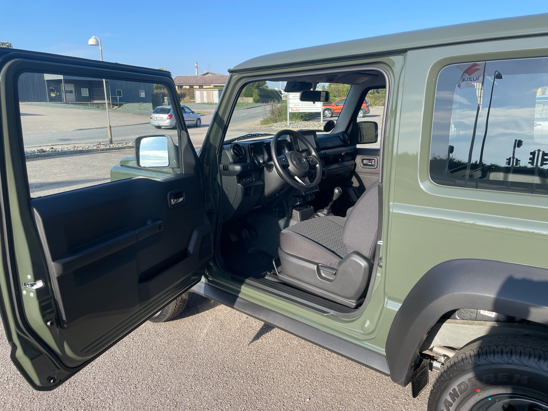 Billede af Suzuki Jimny 1,5 Touch AEB AllGrip 102HK Van