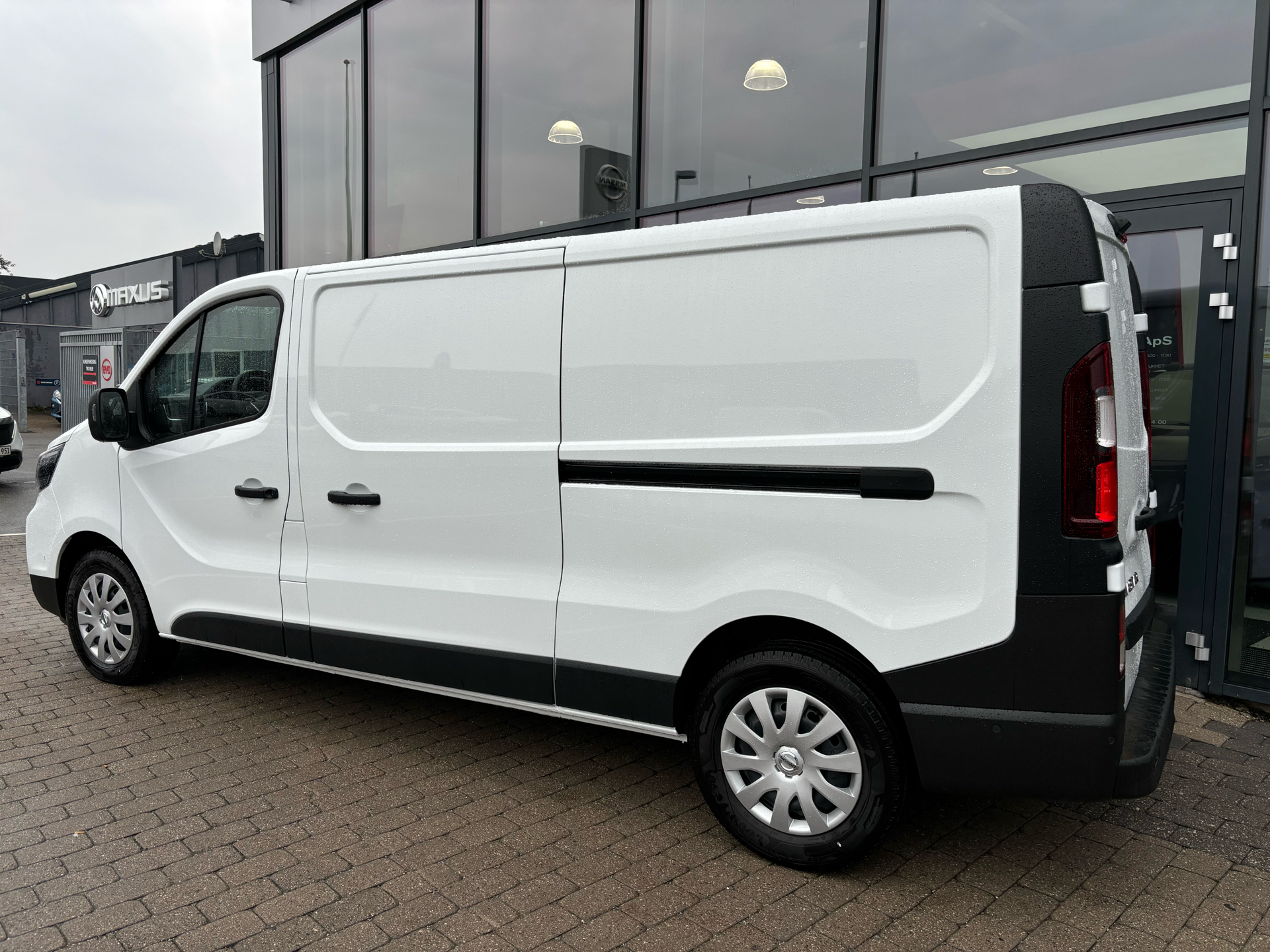 Billede af Nissan Primastar L1H1 2,0 DCi N-Connecta 150HK Van 6g