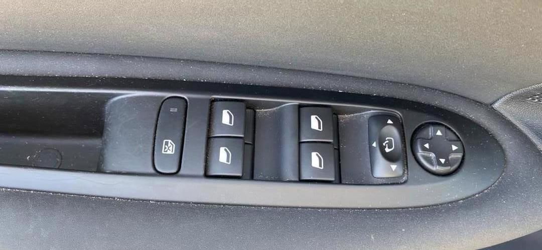 Billede af Citroën C4 1,6 Blue HDi Feel start/stop 120HK 5d 6g