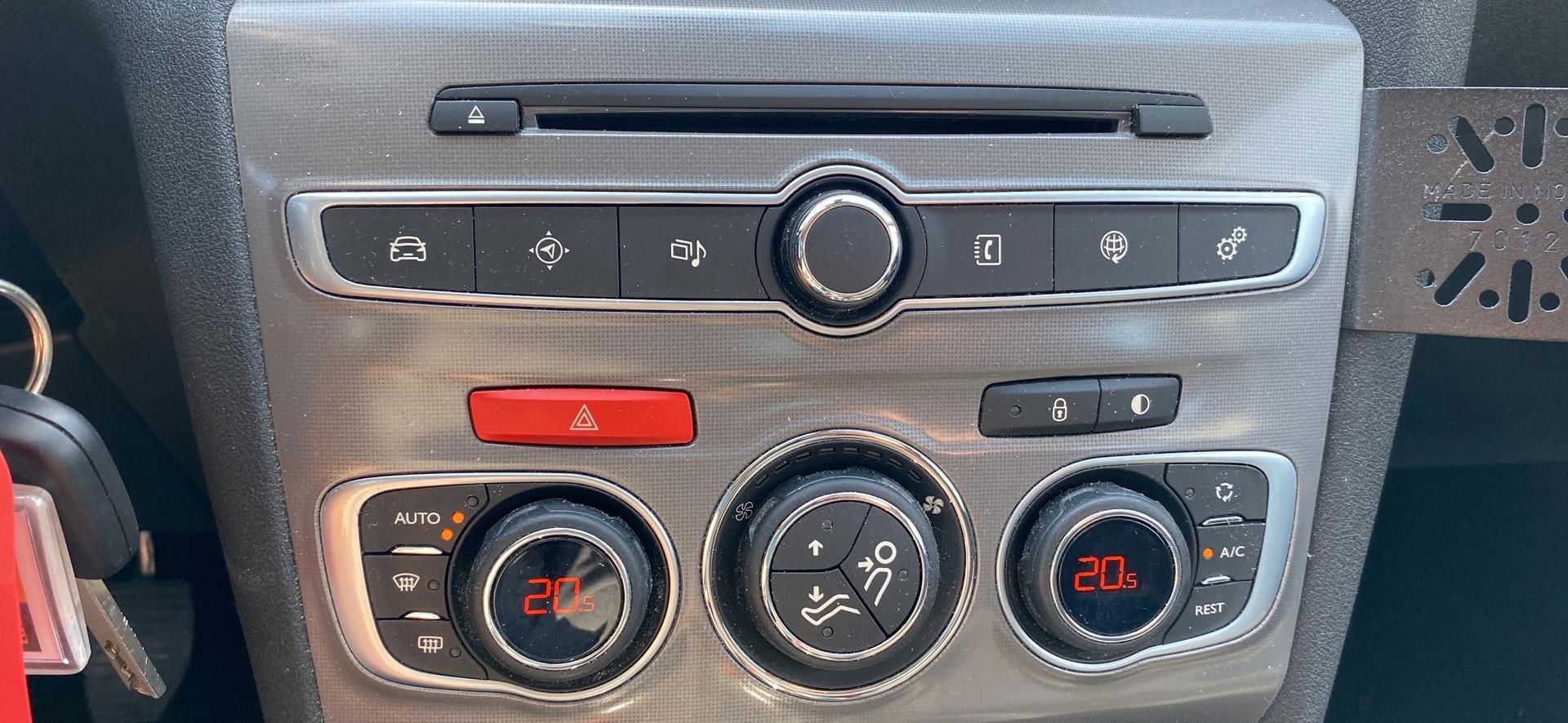 Billede af Citroën C4 1,6 Blue HDi Feel start/stop 120HK 5d 6g