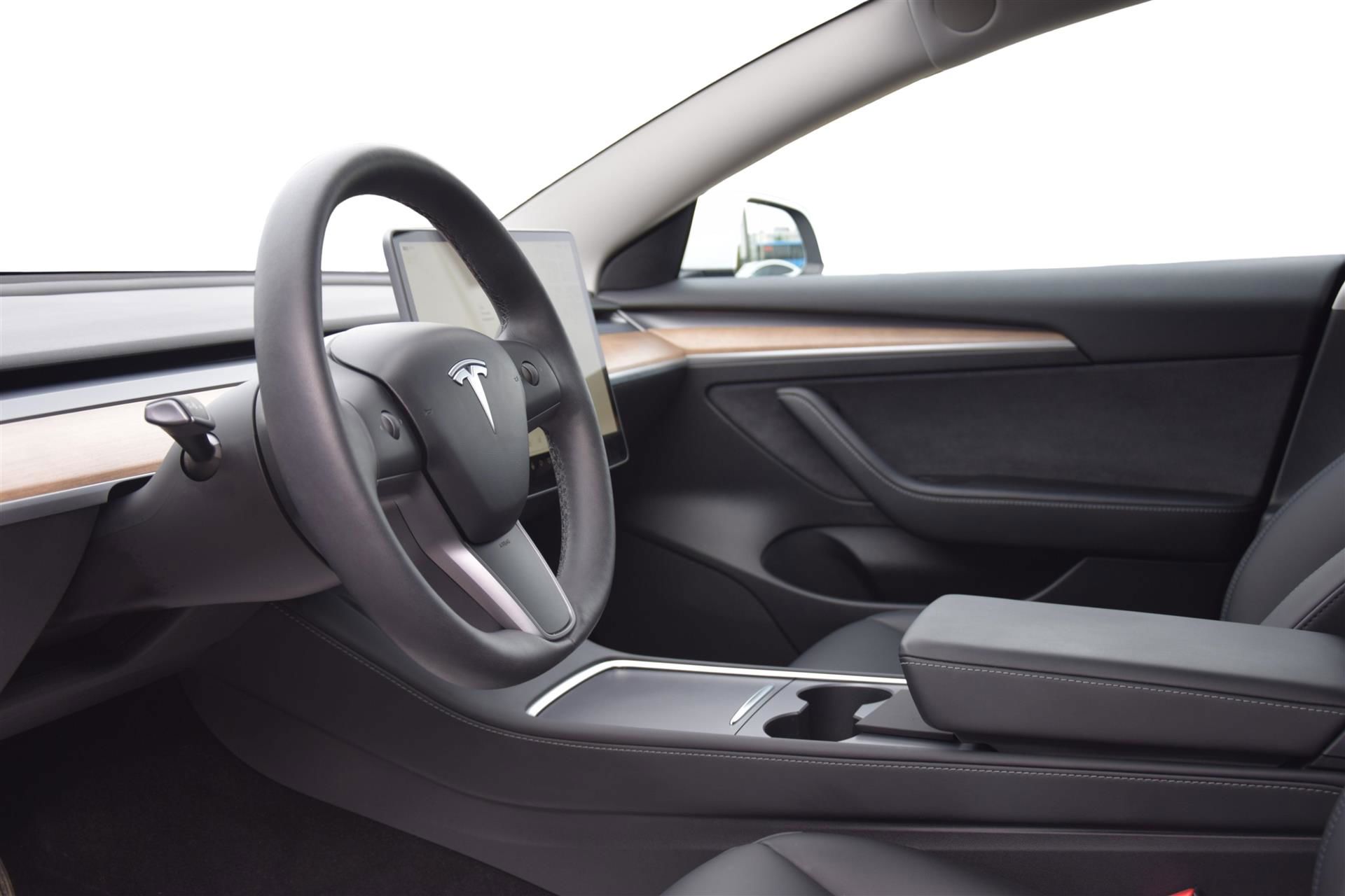 Billede af Tesla Model 3 EL Standard Range 283HK Aut.