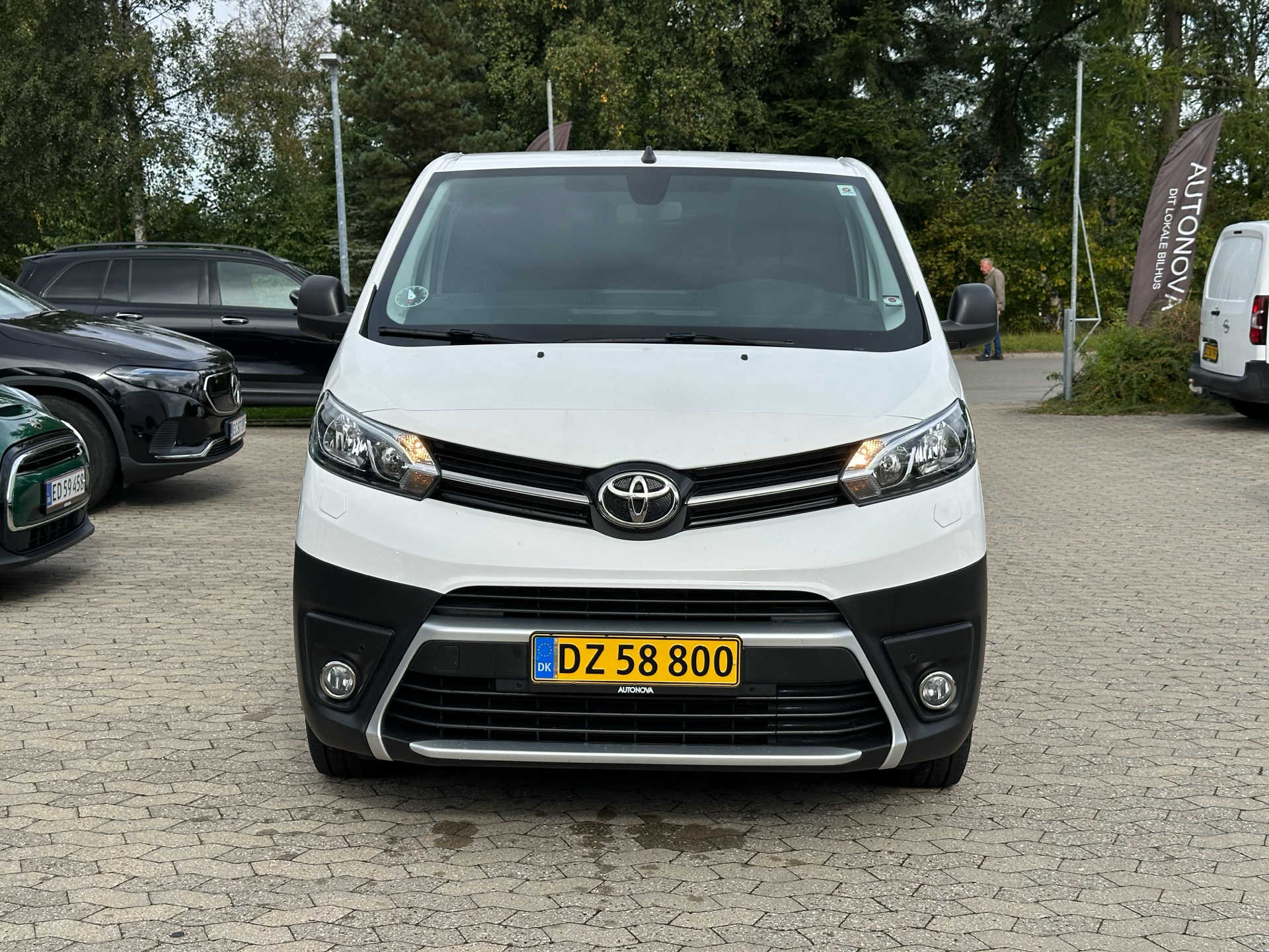 Billede af Toyota Proace Long 2,0 D Comfort Master 144HK Van 6g