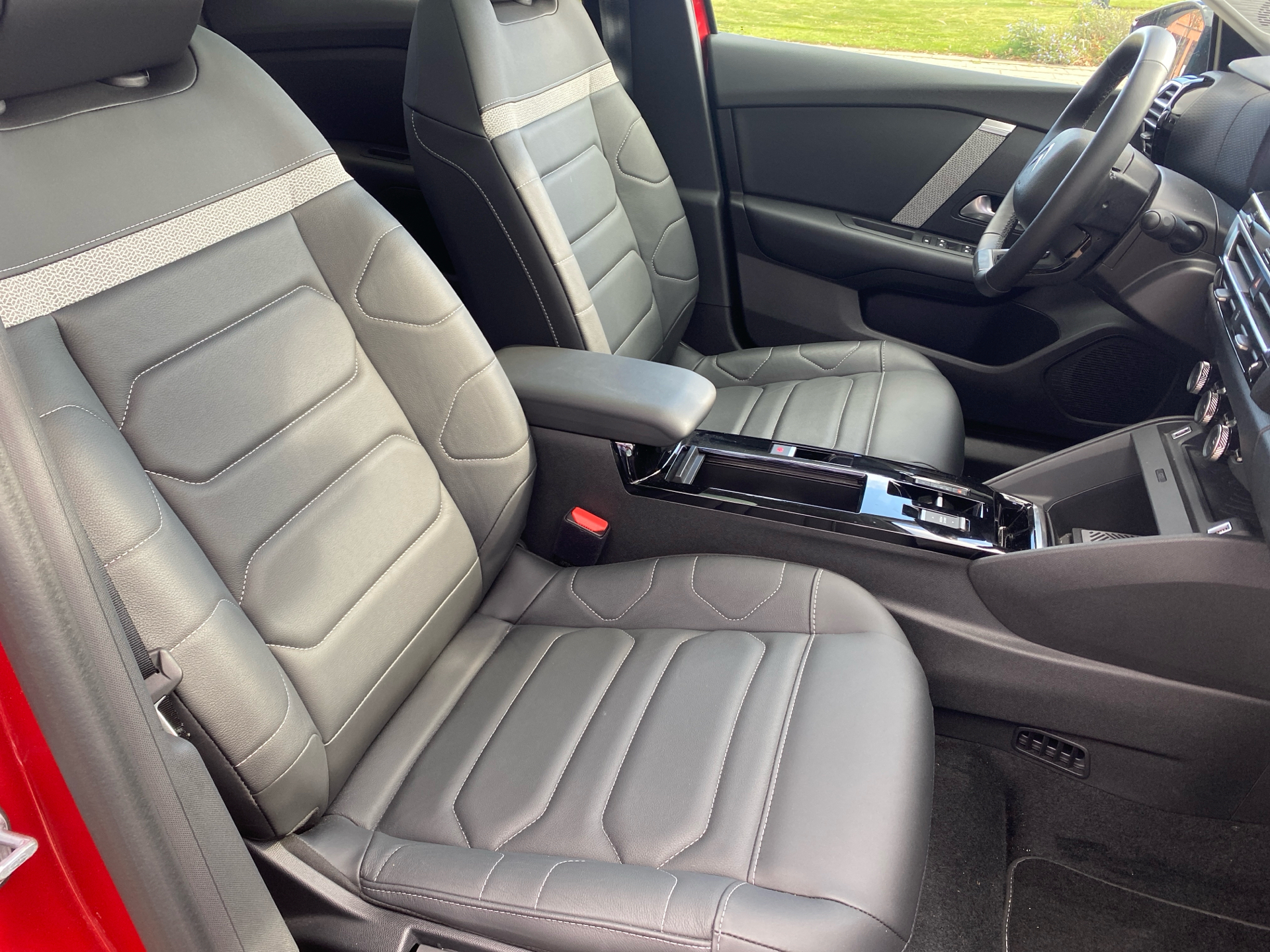 Billede af Citroën e-C4 X EL Palais Sky 136HK 5d Aut.