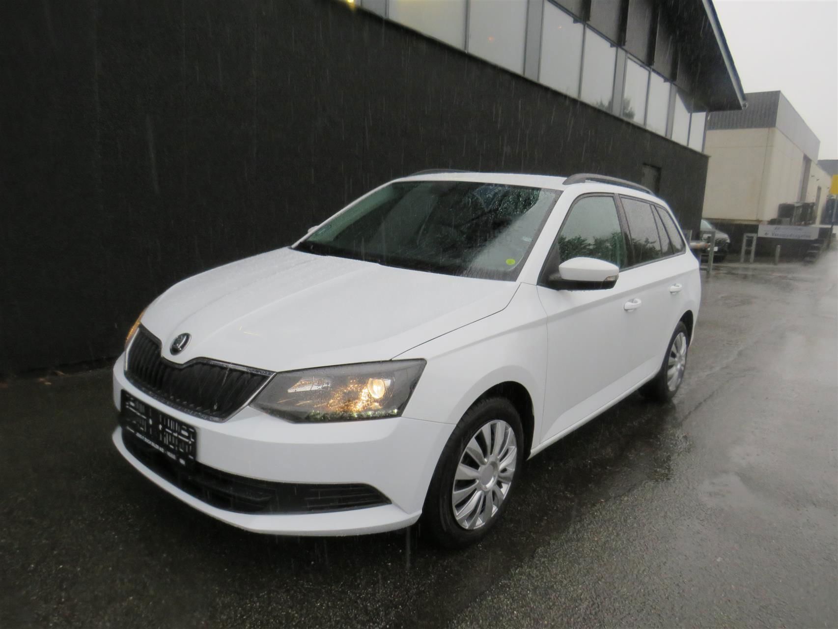 Billede af Skoda Fabia Combi 1,0 TSI Ambition DSG 110HK Stc 7g Aut.