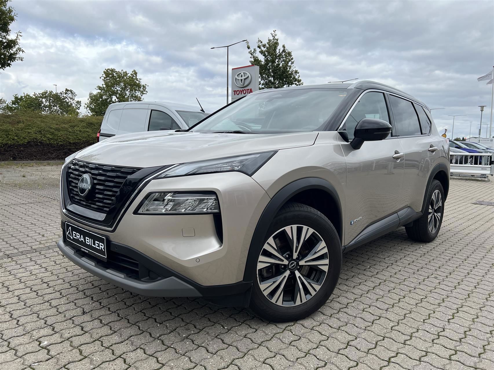 Billede af Nissan X-Trail 1,5 Hybrid N-Connecta e-4orce 210HK 5d Aut.