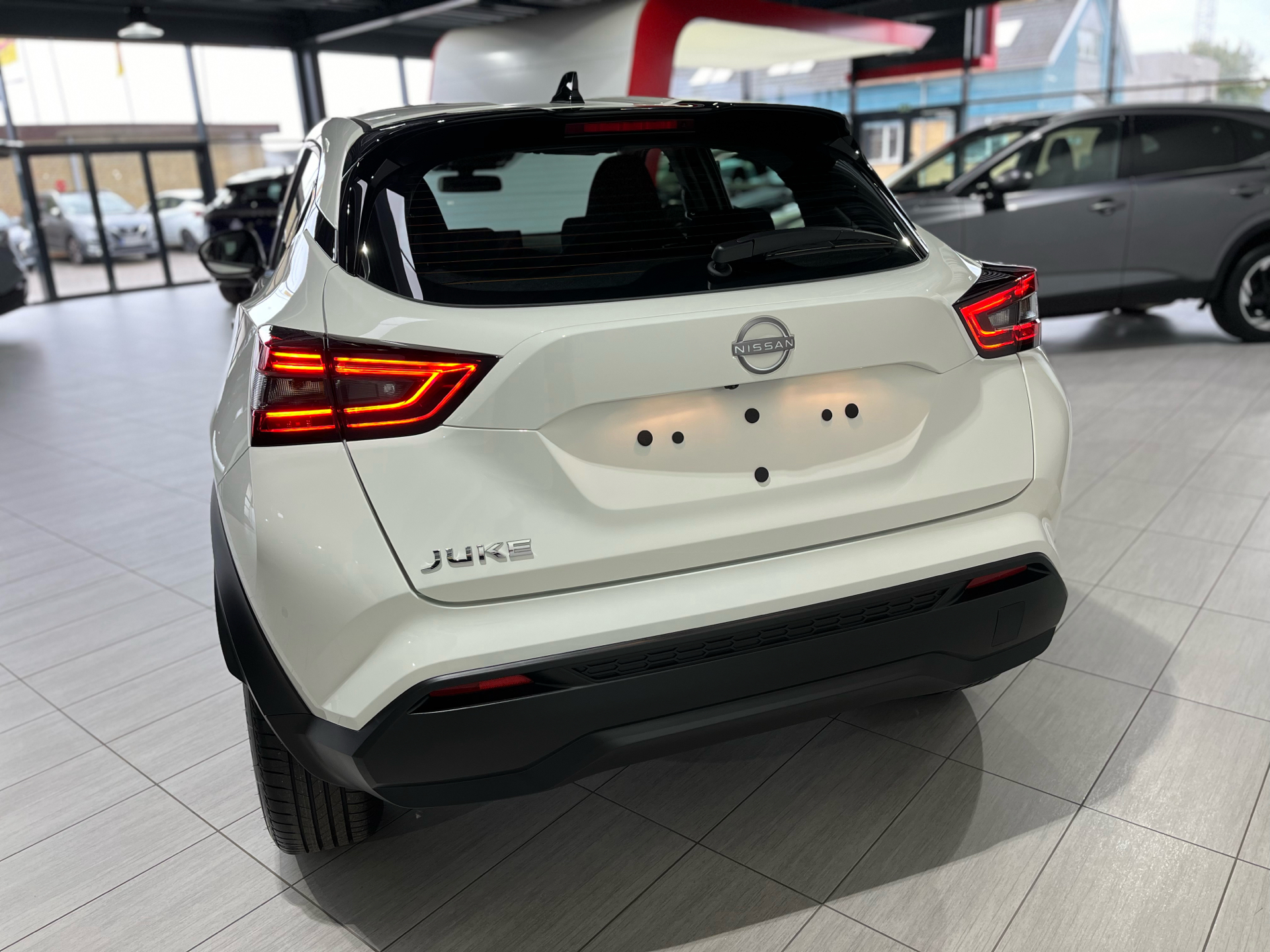 Billede af Nissan Juke 1,0 Dig-T Acenta DCT 114HK 5d 7g Aut.