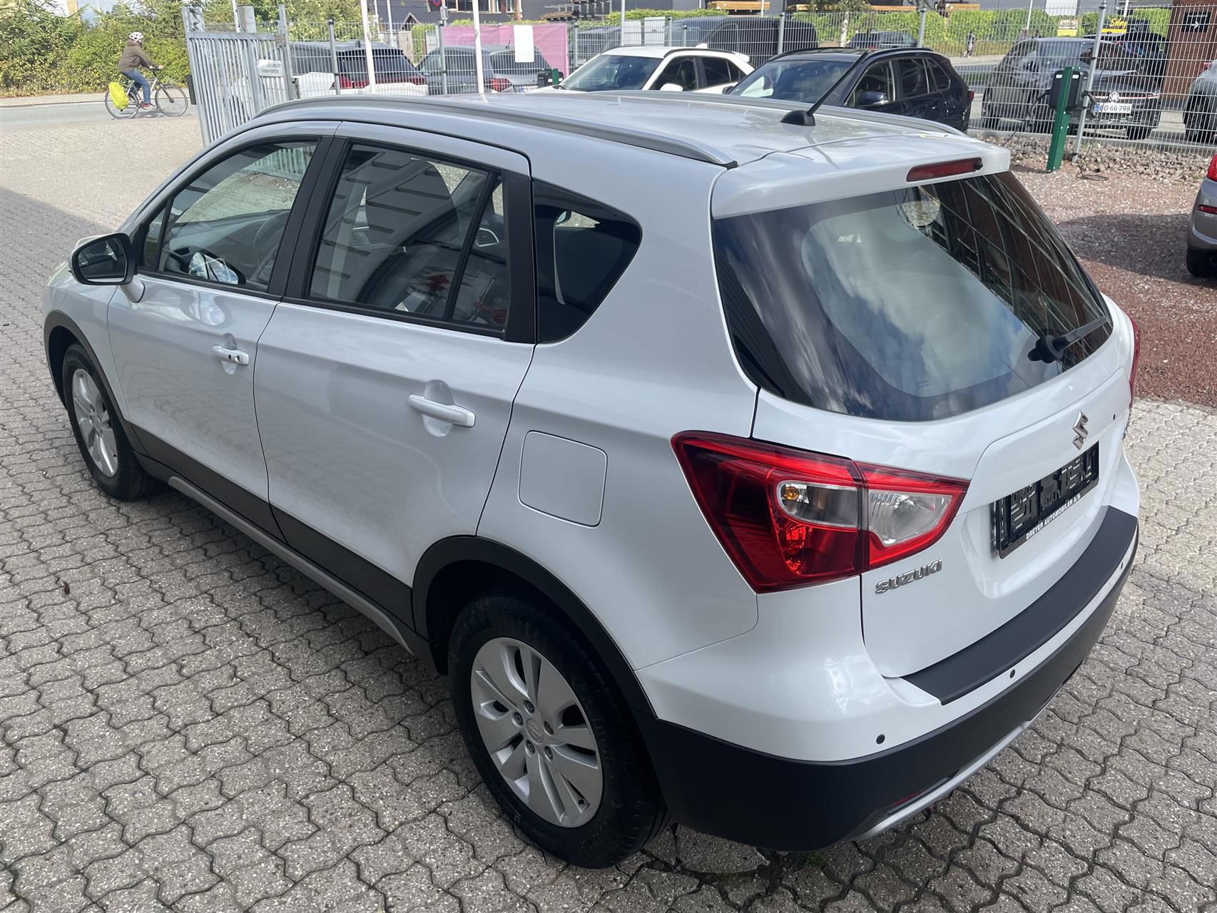 Billede af Suzuki S-Cross 1,6 16V GL+ 120HK 5d