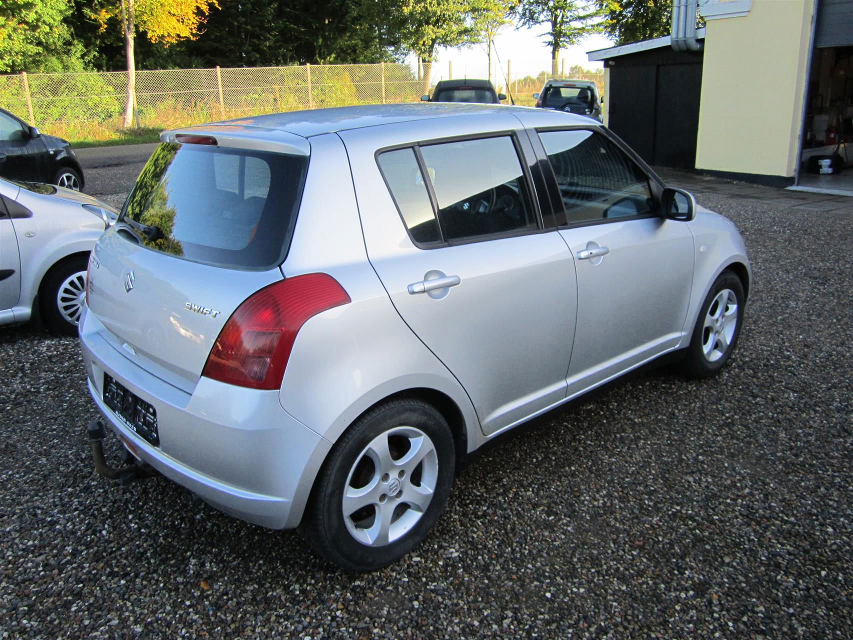 Billede af Suzuki Swift 1,5 GL 102HK 5d