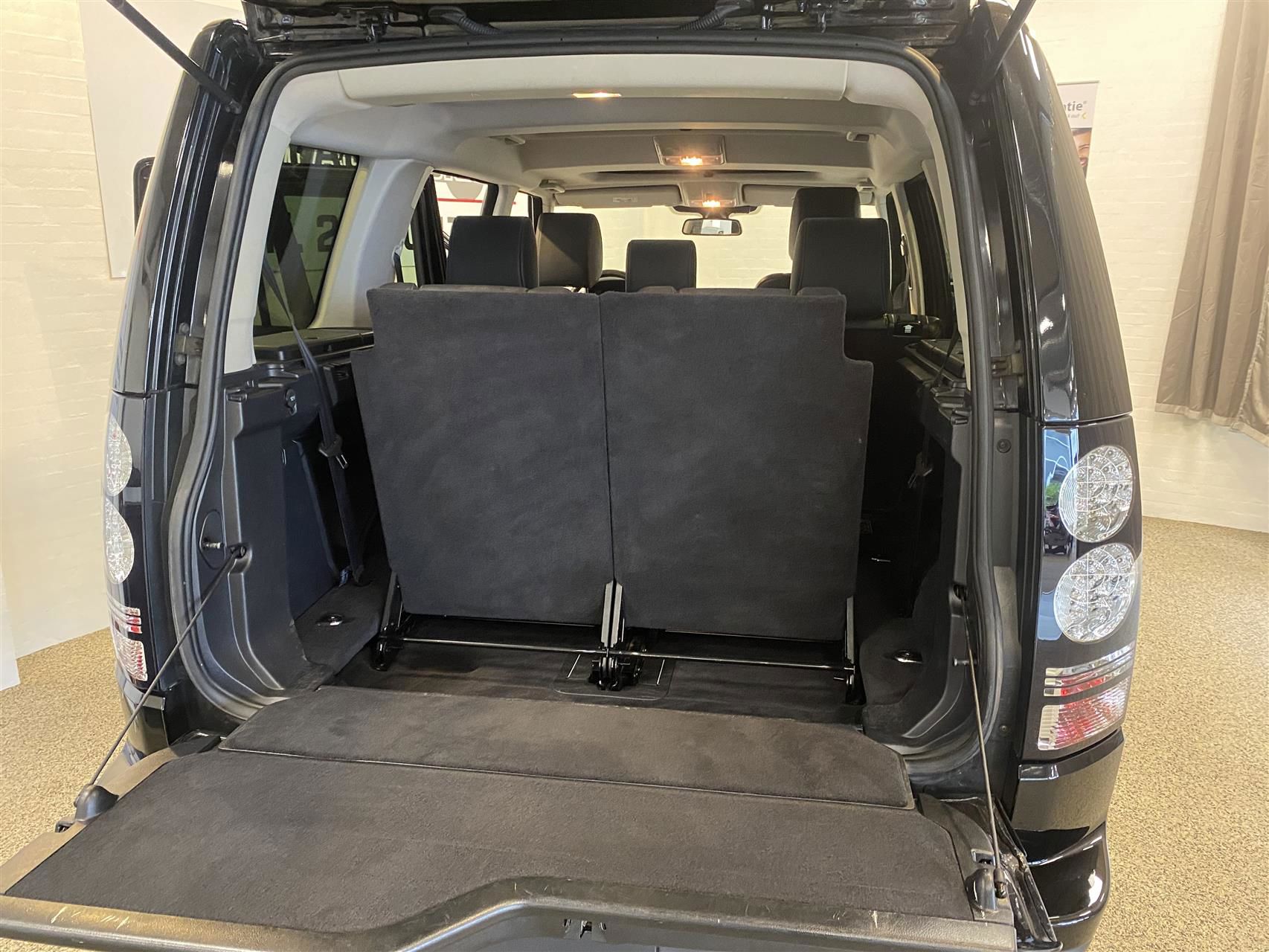 Billede af Land Rover Discovery 3,0 SD V6 HSE 4x4 256HK 5d 8g Aut.
