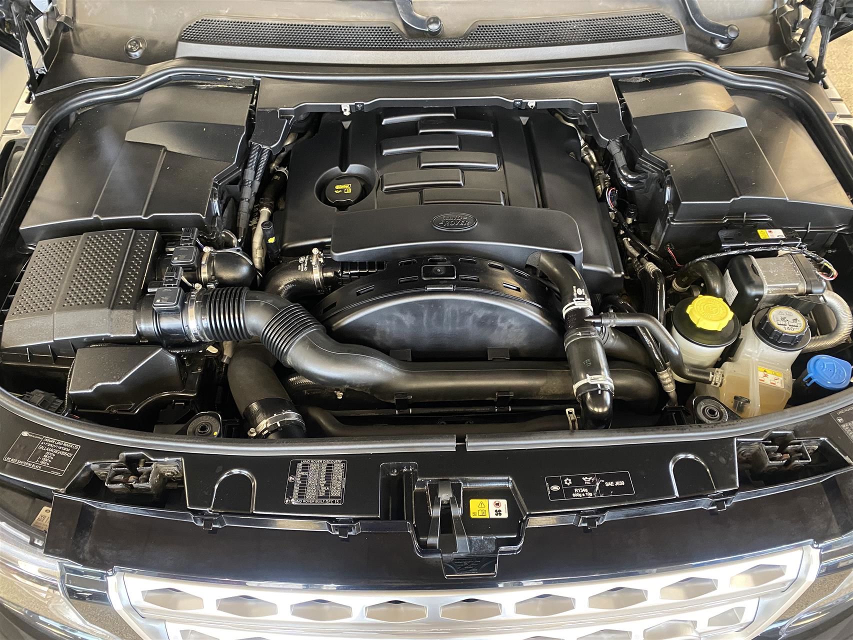 Billede af Land Rover Discovery 3,0 SD V6 HSE 4x4 256HK 5d 8g Aut.