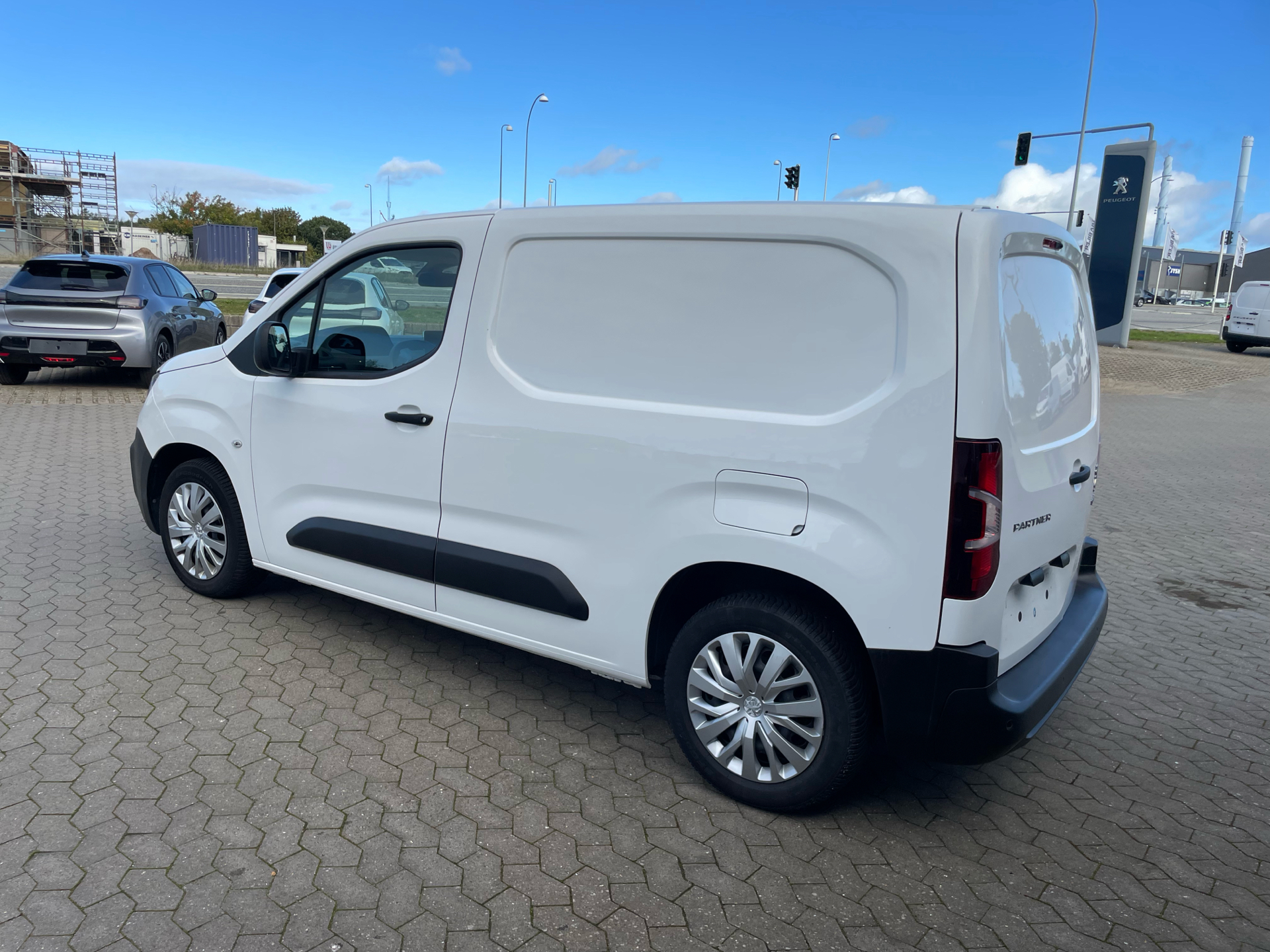 Billede af Peugeot Partner L1 V1 1,5 BlueHDi Plus 100HK Van