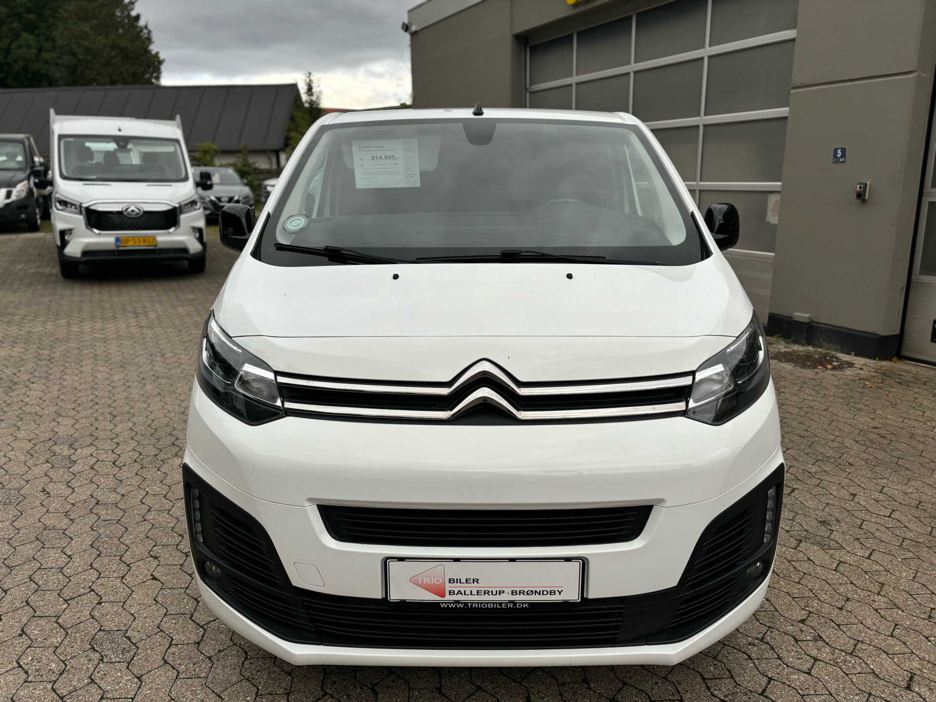 Billede af Citroën Jumpy L3 2,0 Blue HDi Masterline EAT8 180HK Van 8g Aut.