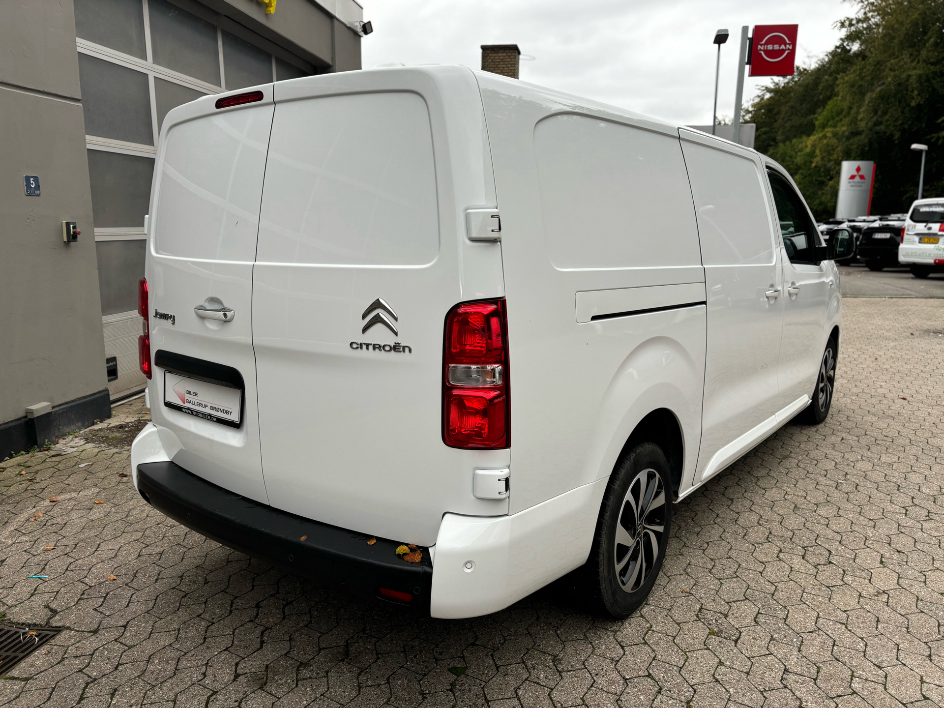 Billede af Citroën Jumpy L3 2,0 Blue HDi Masterline EAT8 180HK Van 8g Aut.