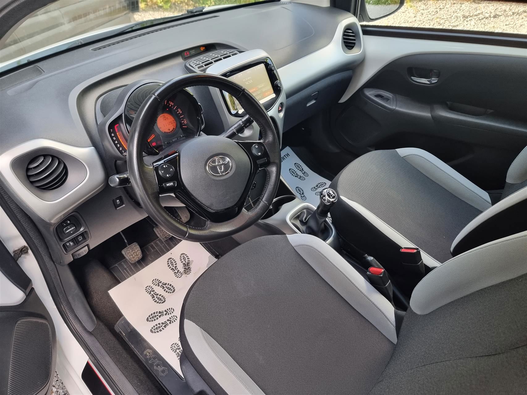 Billede af Toyota Aygo 1,0 VVT-I X-Play + X-Touch 69HK 5d