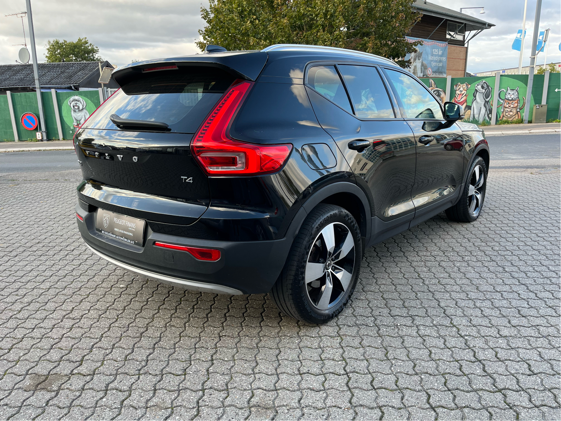 Billede af Volvo XC40 2,0 T4 Momentum 190HK 5d 8g Aut.