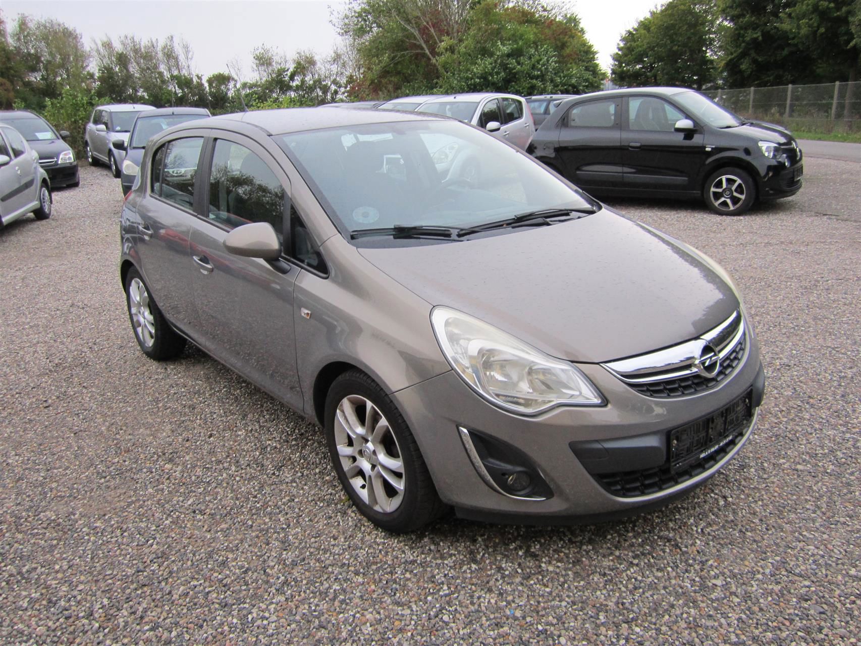 Billede af Opel Corsa 1,4 Twinport Cosmo Start/Stop 100HK 5d