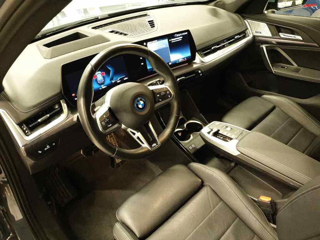 BMW iX1 2023