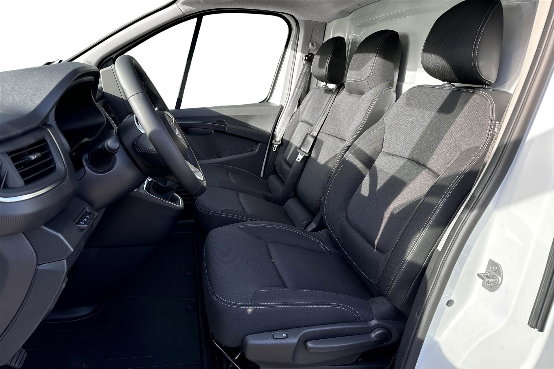 Billede af Nissan Primastar L2H1 2,0 DCi N-Connecta 150HK Van 6g