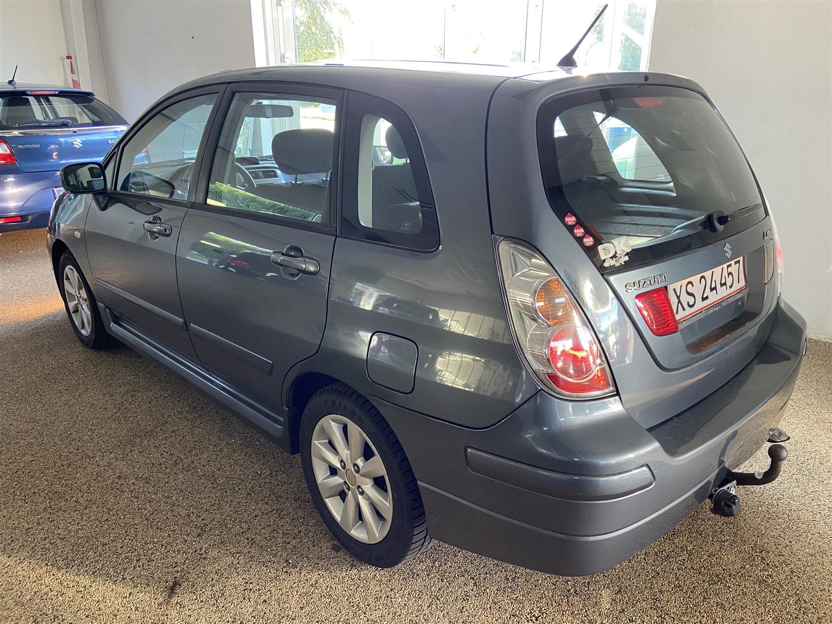 Billede af Suzuki Liana 1,6 GLX 106HK 5d