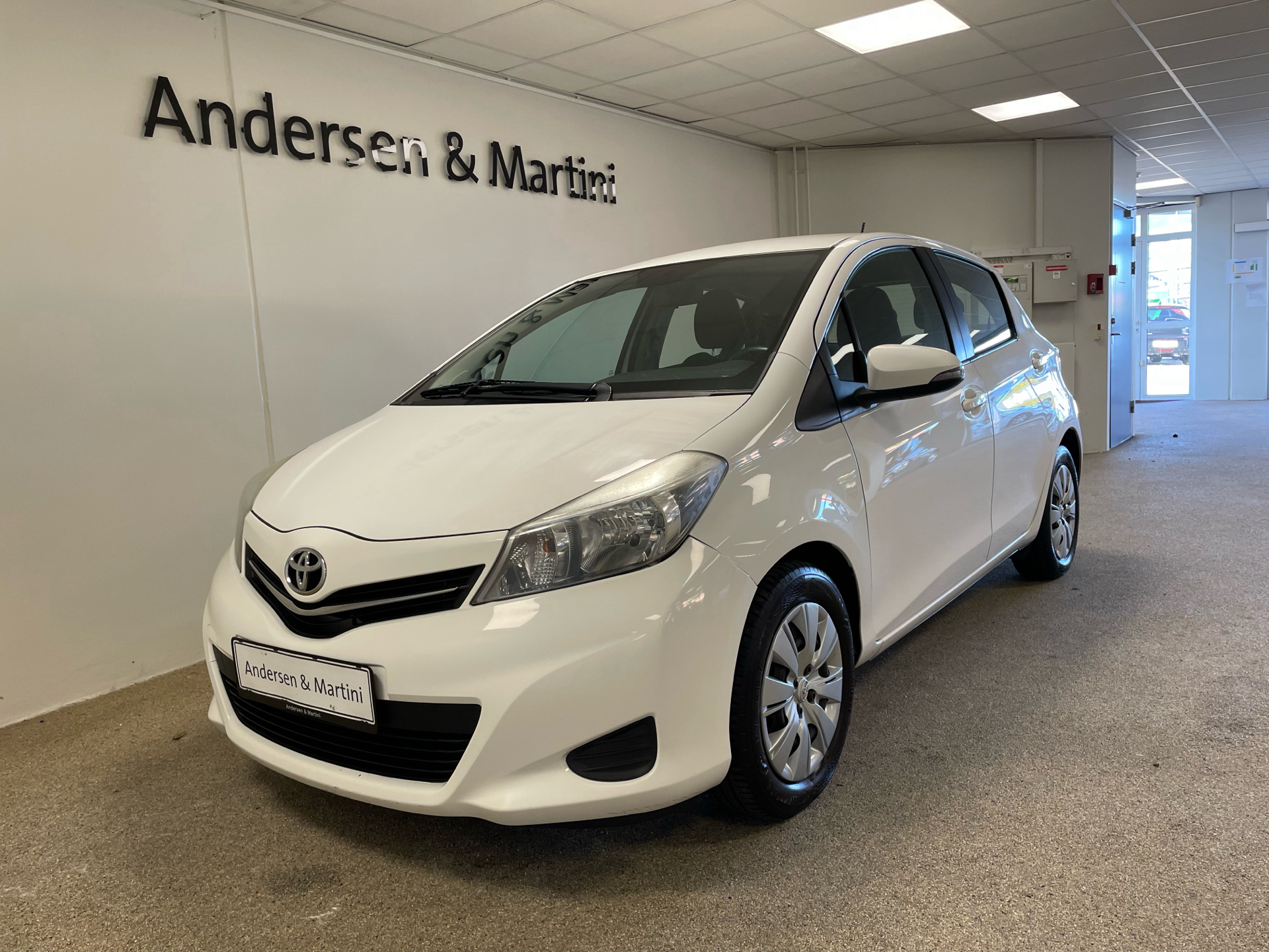 Billede af Toyota Yaris 1,0 VVT-I T2 Touch Air 69HK 5d