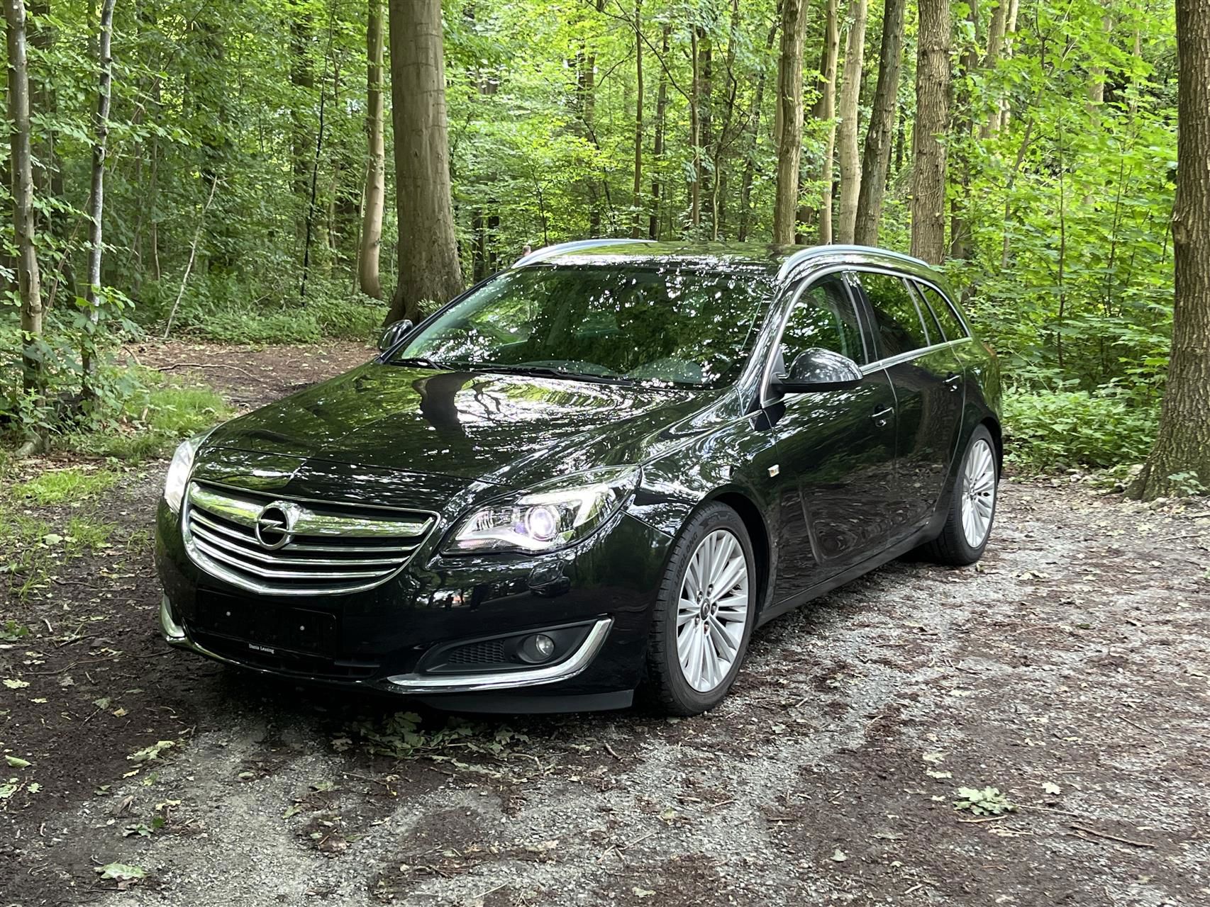 Billede af Opel Insignia Sports Tourer 2,0 CDTI Cosmo 163HK Stc 6g Aut.