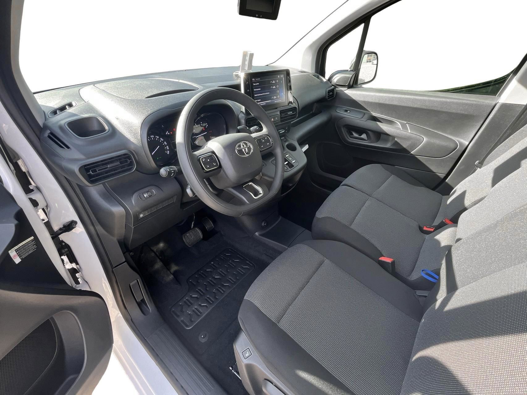 Billede af Toyota Proace City Medium 1,5 D Comfort+ To Skydedør 130HK Van 8g Aut.