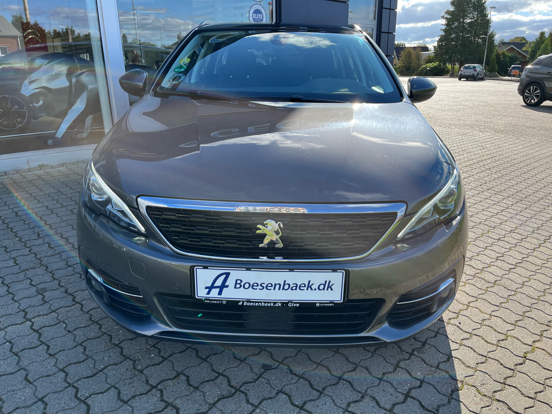 Billede af Peugeot 308 SW 1,5 BlueHDi Selection Sky EAT8 130HK Stc 8g Aut.