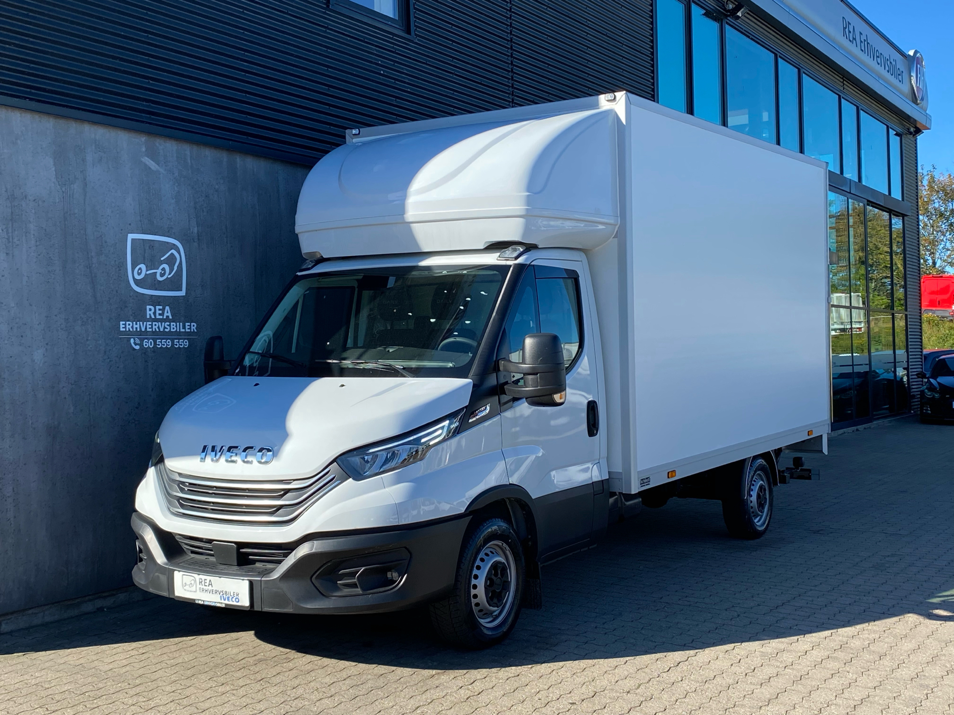 Billede af Iveco Daily 35S18 4100mm 3,0 D 180HK Ladv./Chas. 8g Aut.