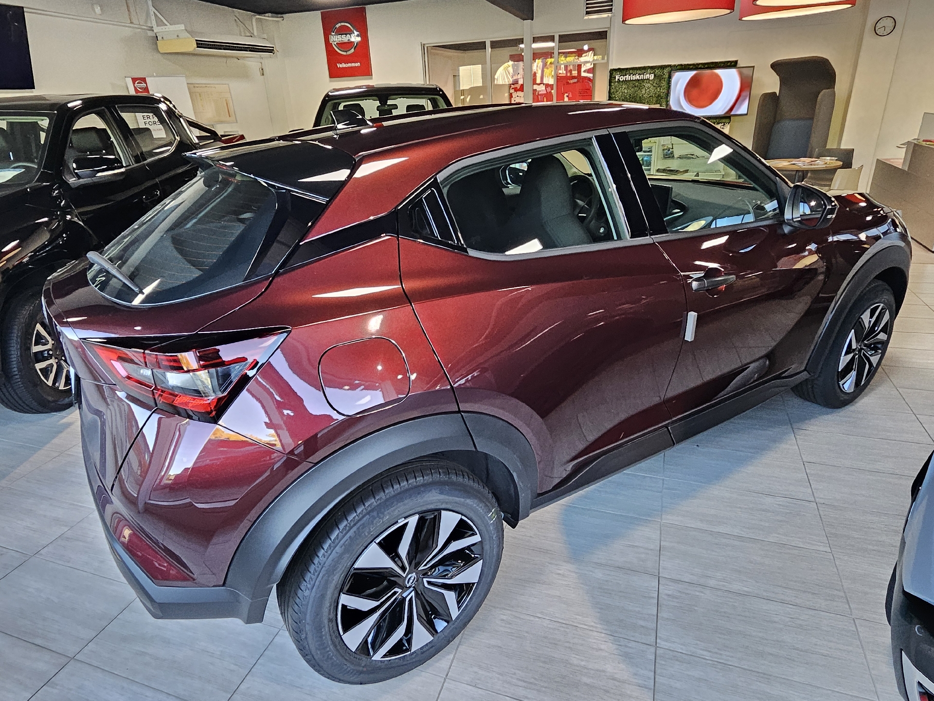 Billede af Nissan Juke 1,0 Dig-T Acenta DCT 114HK 5d 7g Aut.