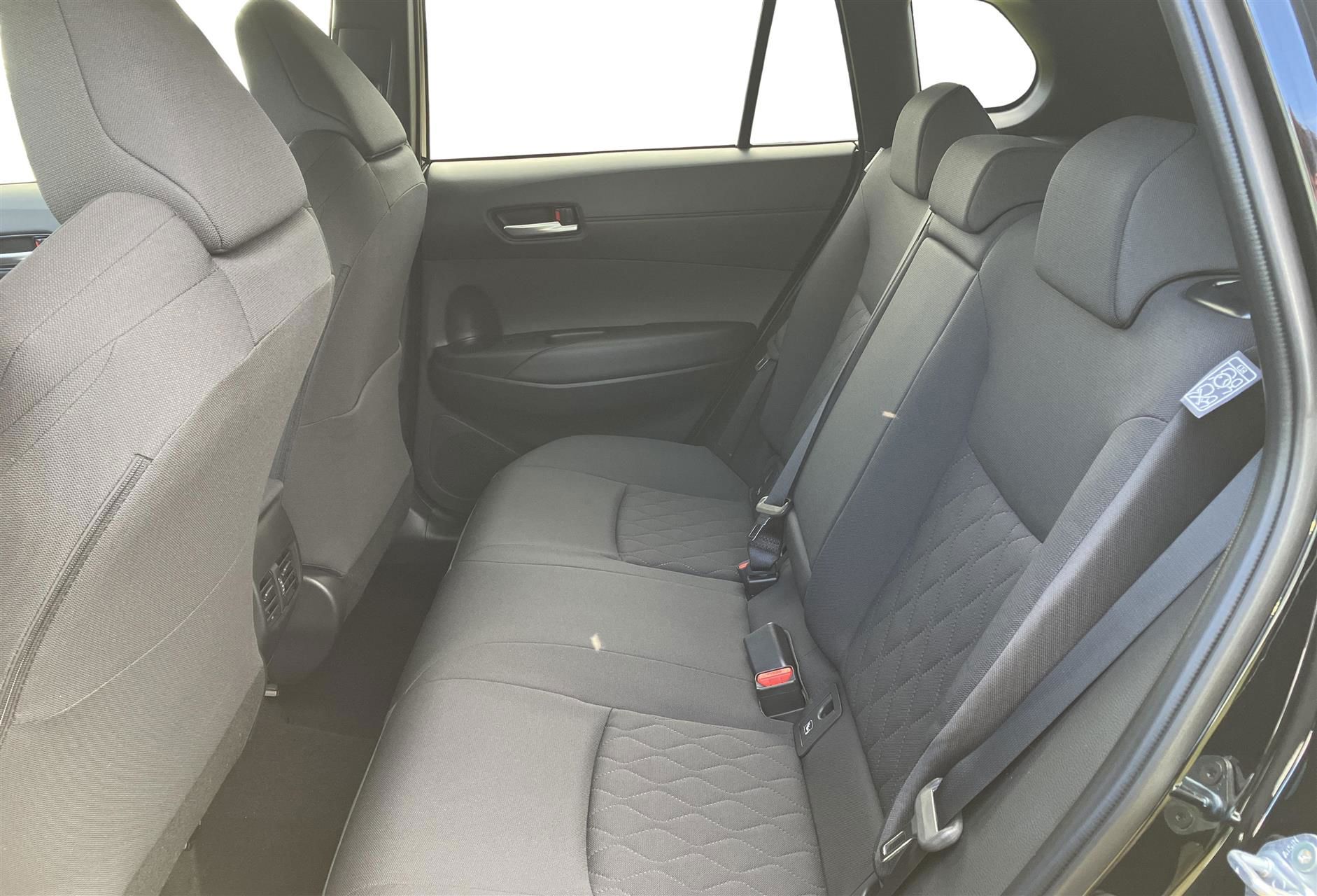 Billede af Toyota Corolla Cross 1,8 Hybrid Style Comfort 140HK 5d Aut.