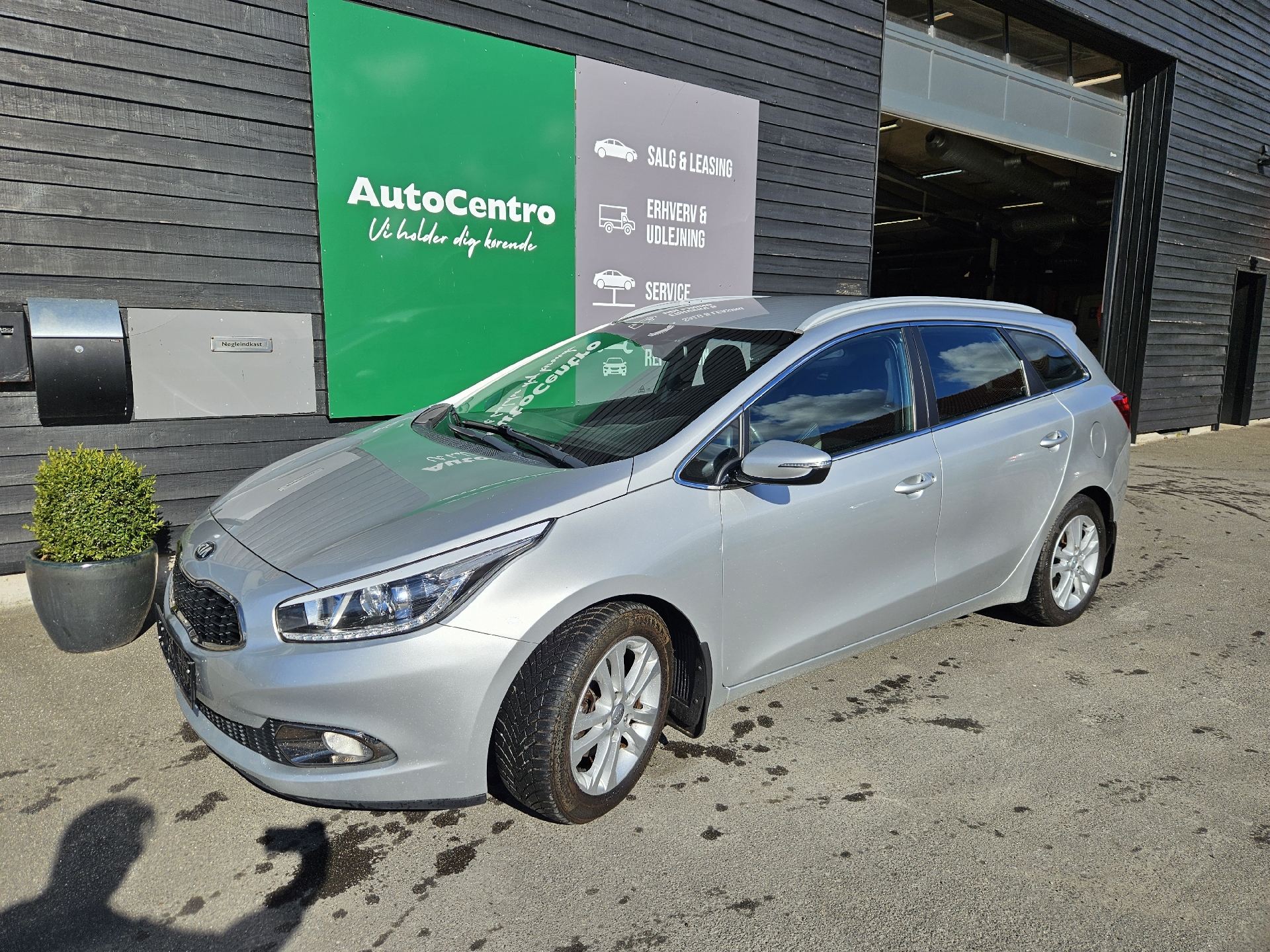 Billede af Kia Ceed SW 1,6 GDI Premium DCT 135HK Stc 6g Aut.