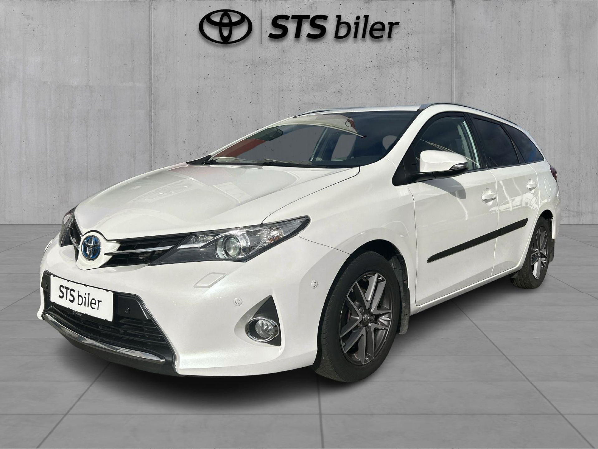 Billede af Toyota Auris Touring Sports 1,8 VVT-I  Hybrid H2 Premium E-CVT 136HK Stc Aut.