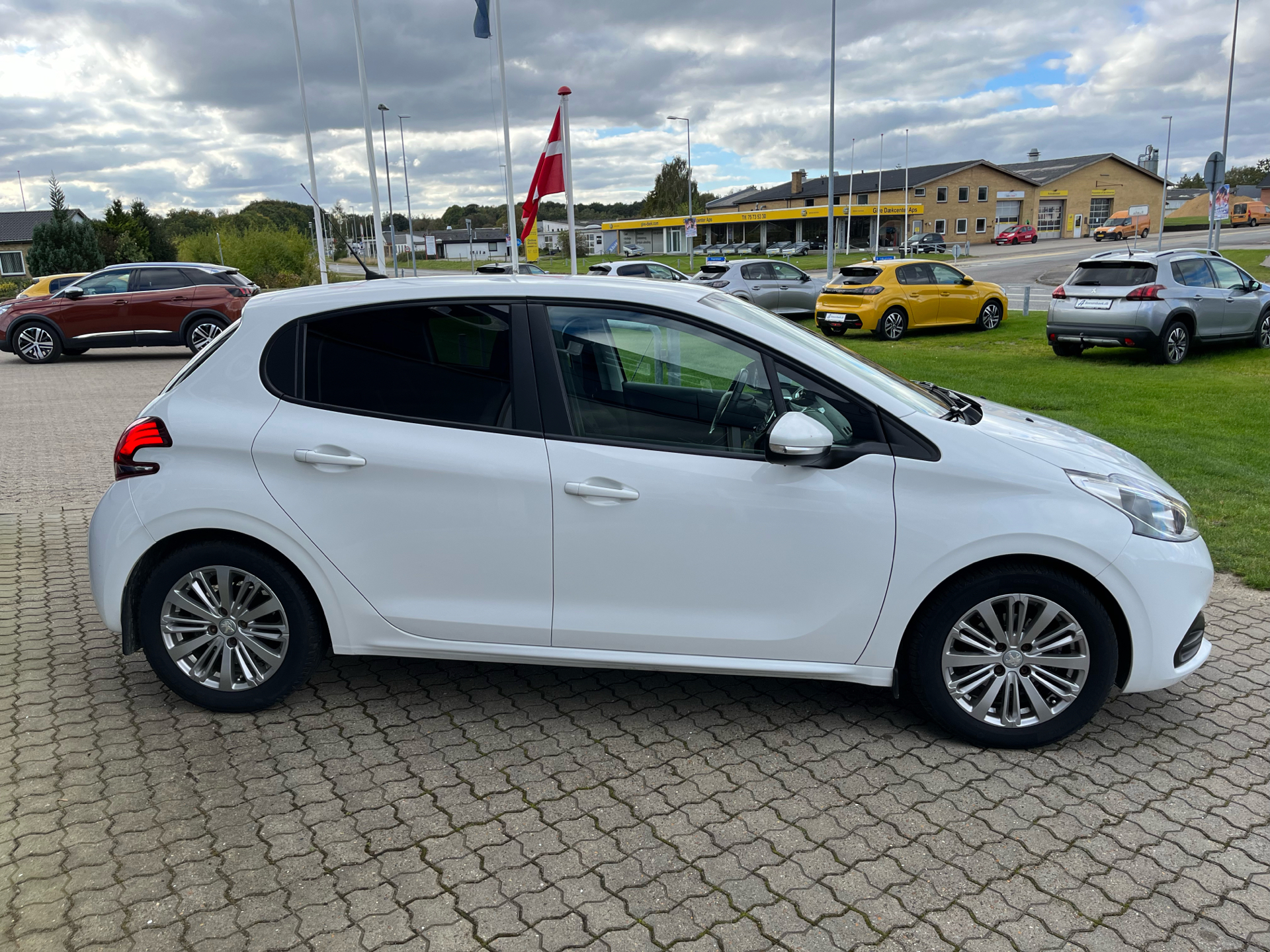 Billede af Peugeot 208 1,5 BlueHDi Envy 100HK 5d