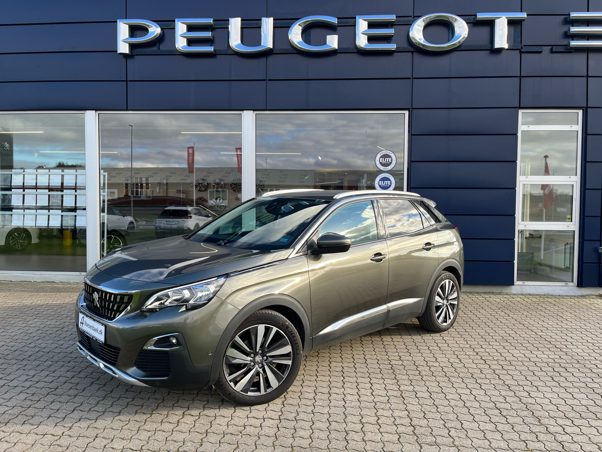 Billede af Peugeot 3008 1,2 e-THP Allure 130HK 5d 6g