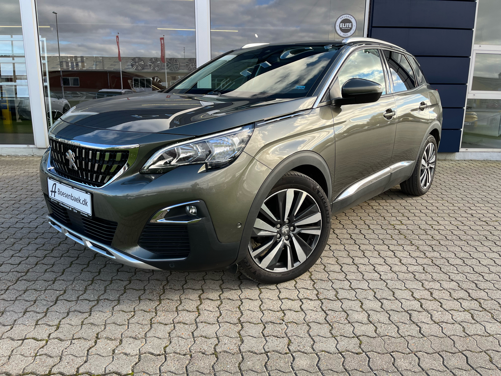 Billede af Peugeot 3008 1,2 e-THP Allure 130HK 5d 6g