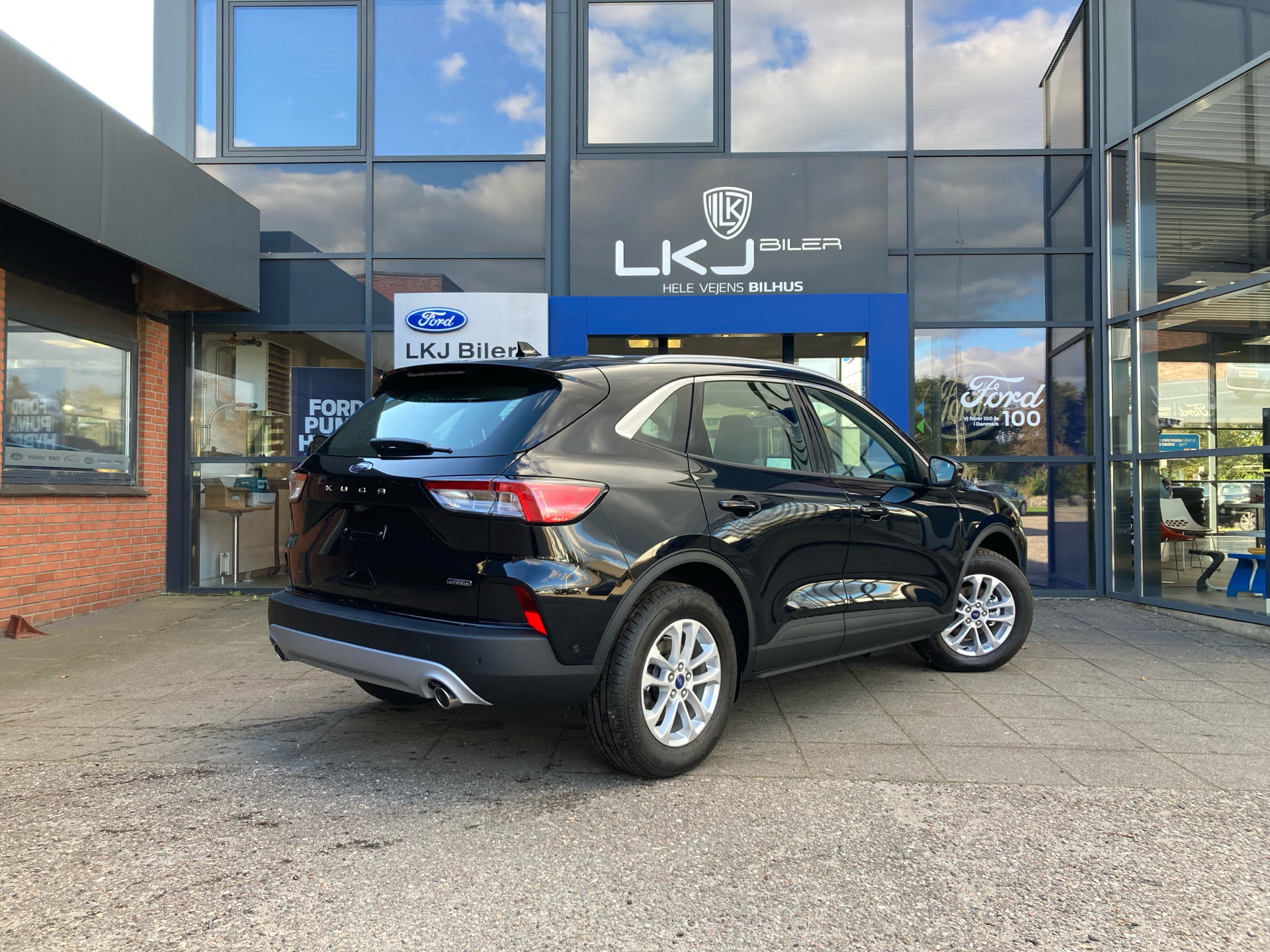 Billede af Ford Kuga 2,5 Plugin-hybrid Titanium CVT 225HK 5d Trinl. Gear